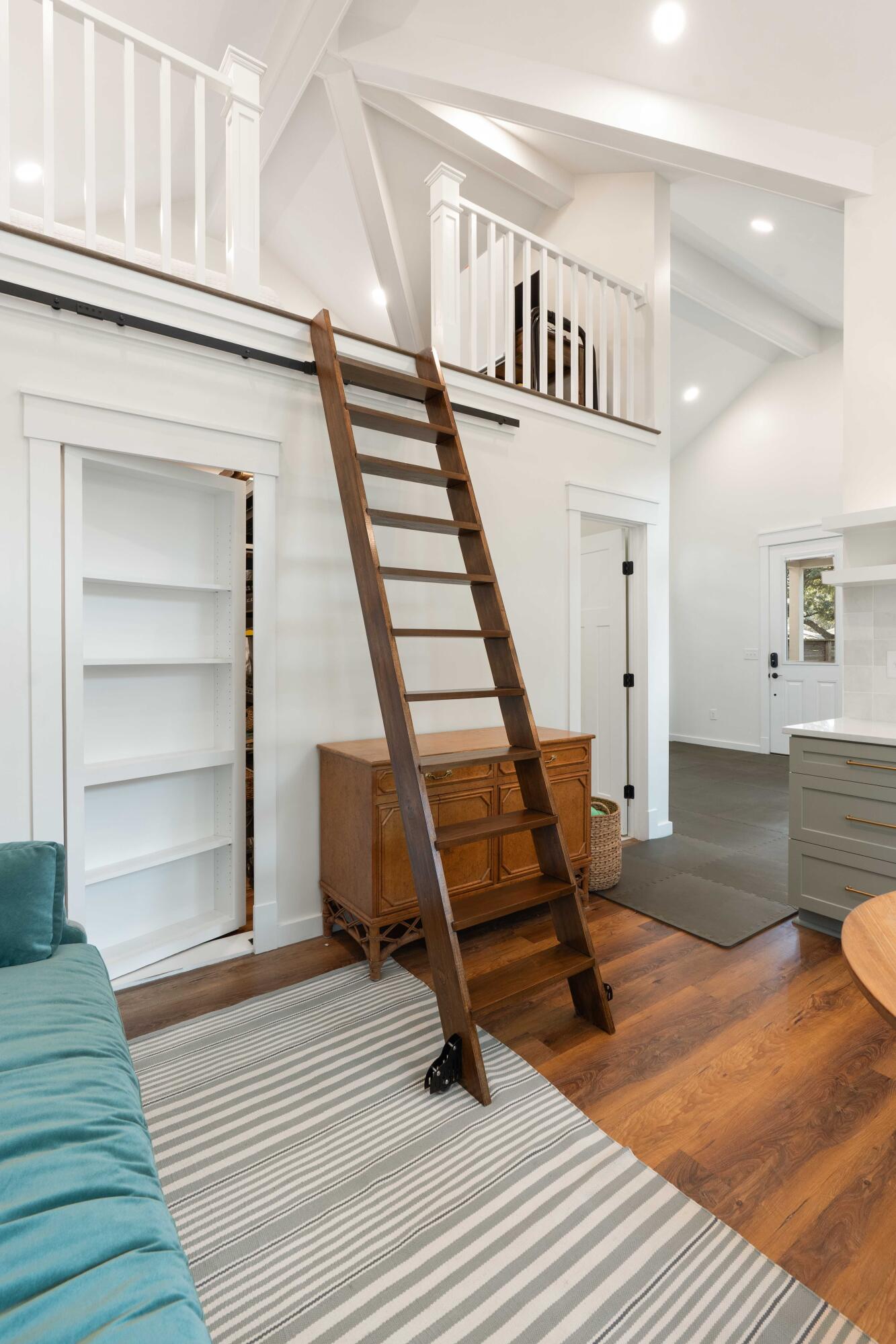 1454 Seminole Street