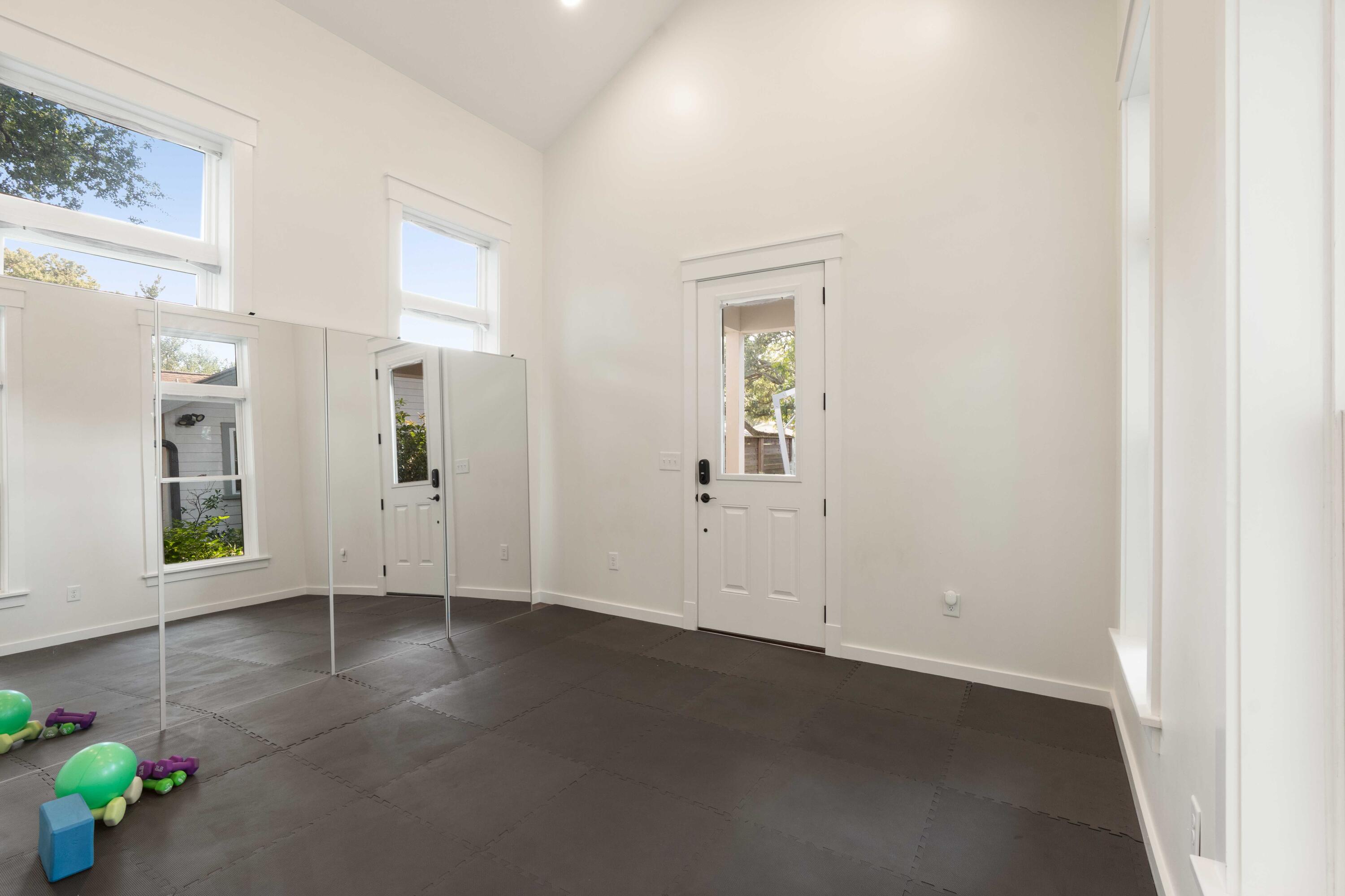 1454 Seminole Street
