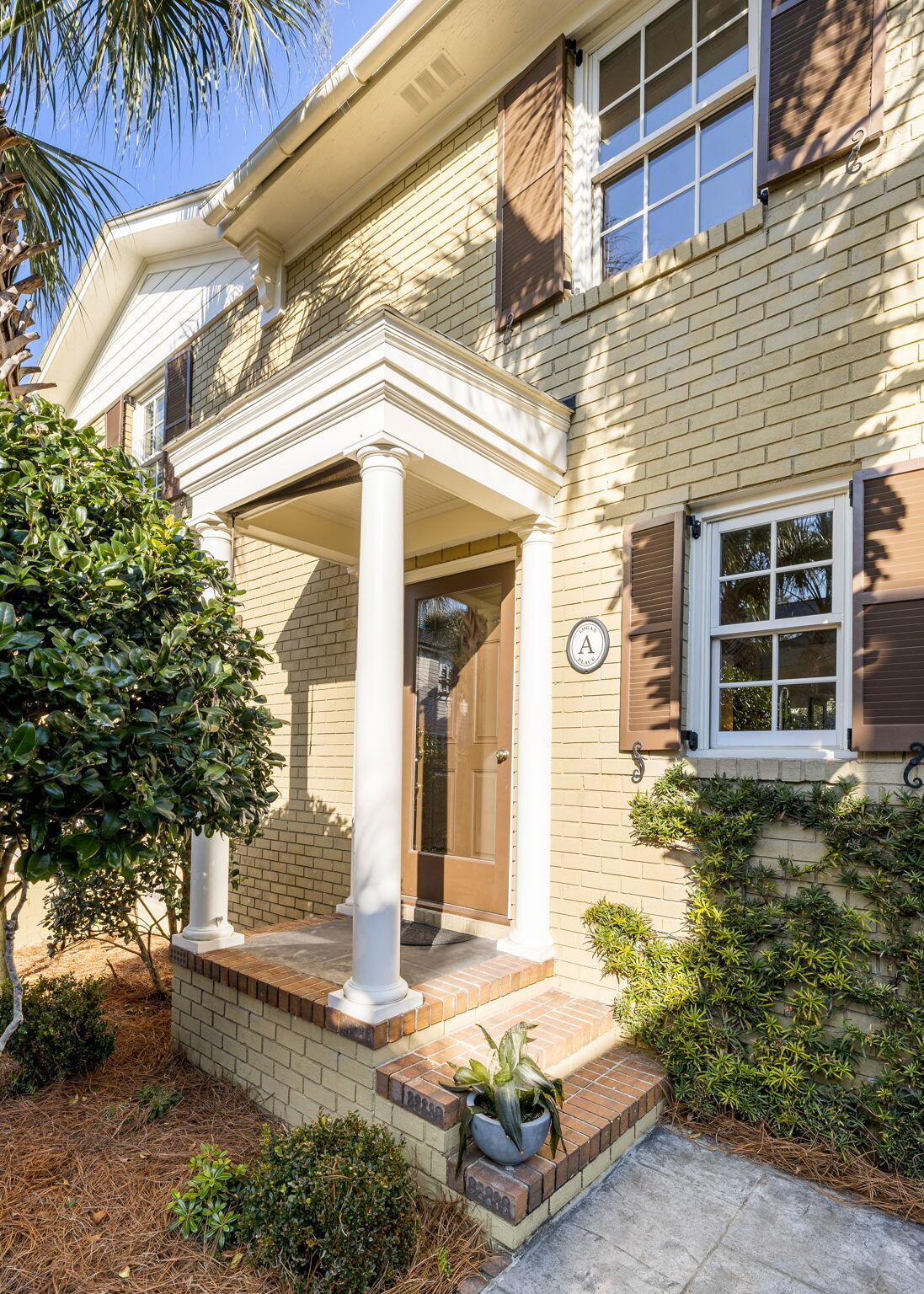 16 Logan Street # A