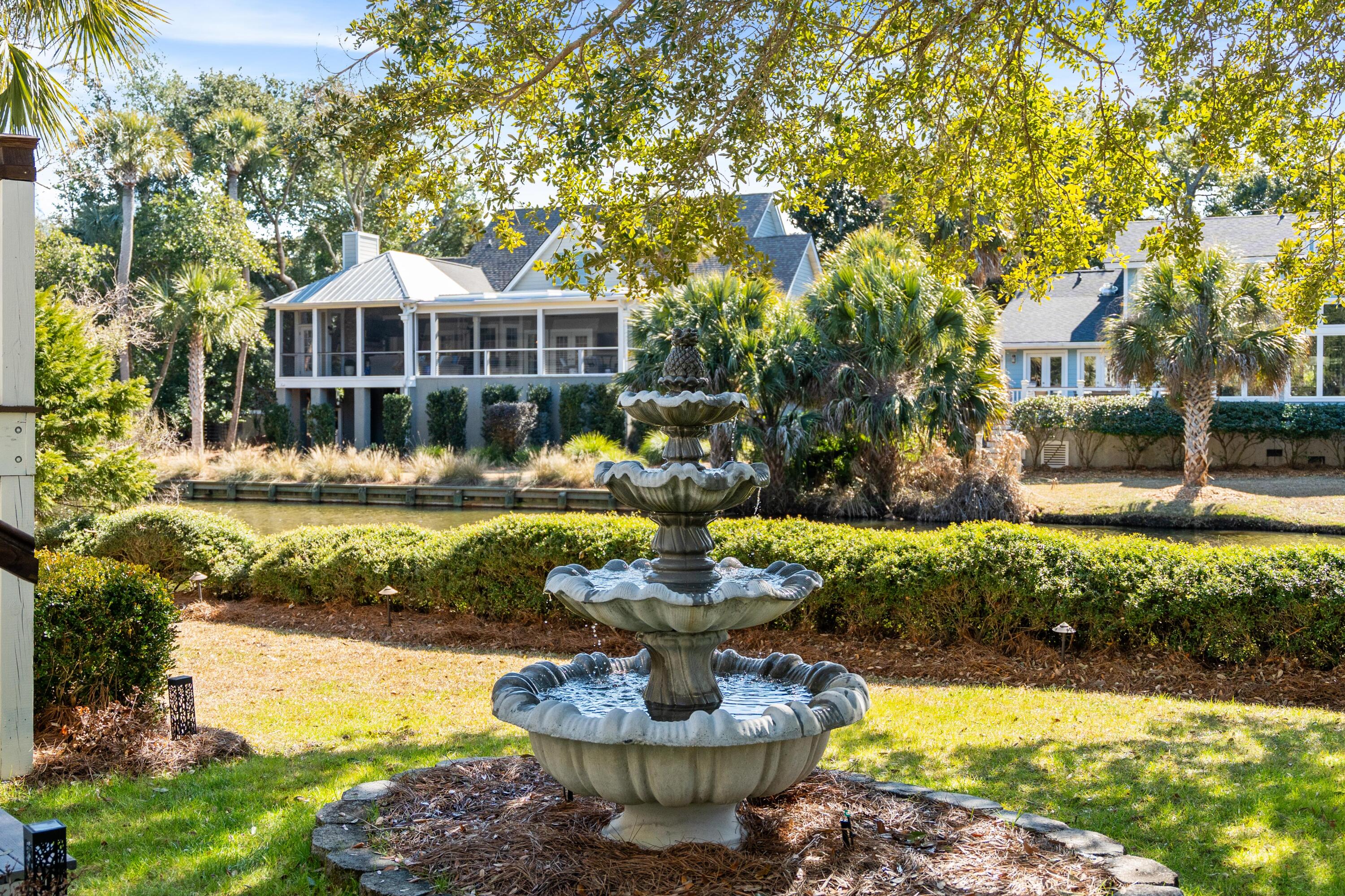 6 Sandwedge Lane