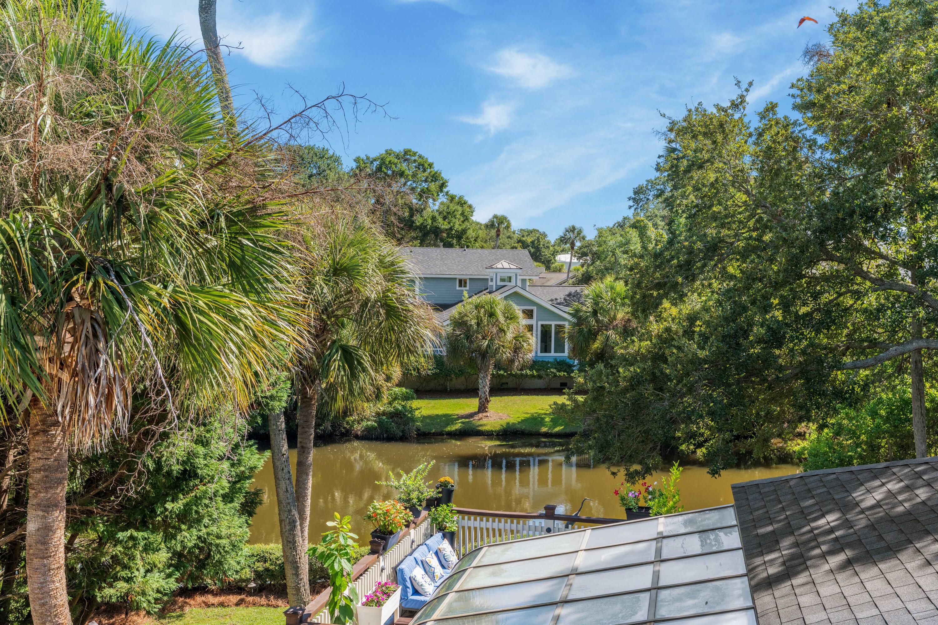 6 Sandwedge Lane