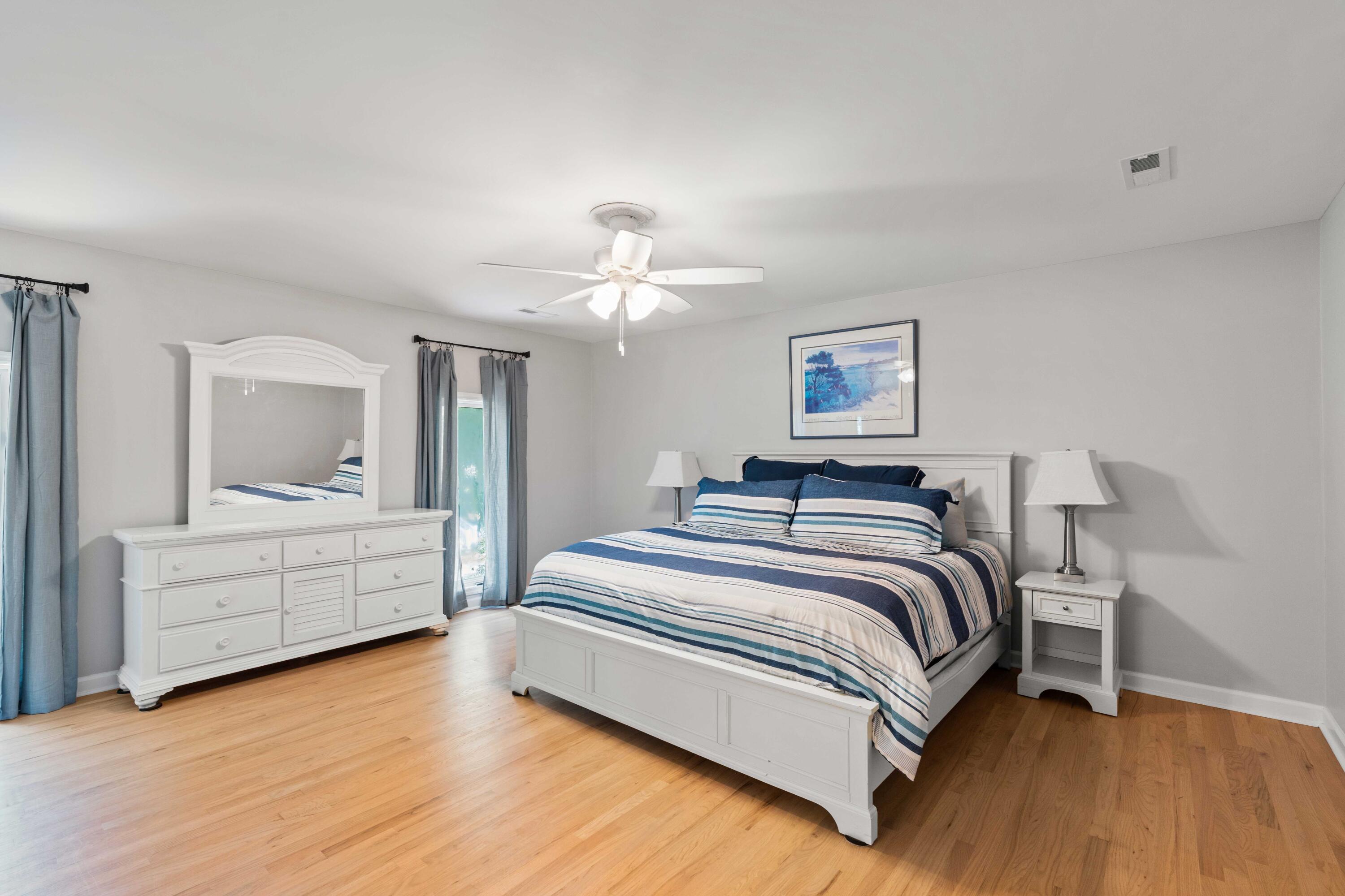 6 Sandwedge Lane