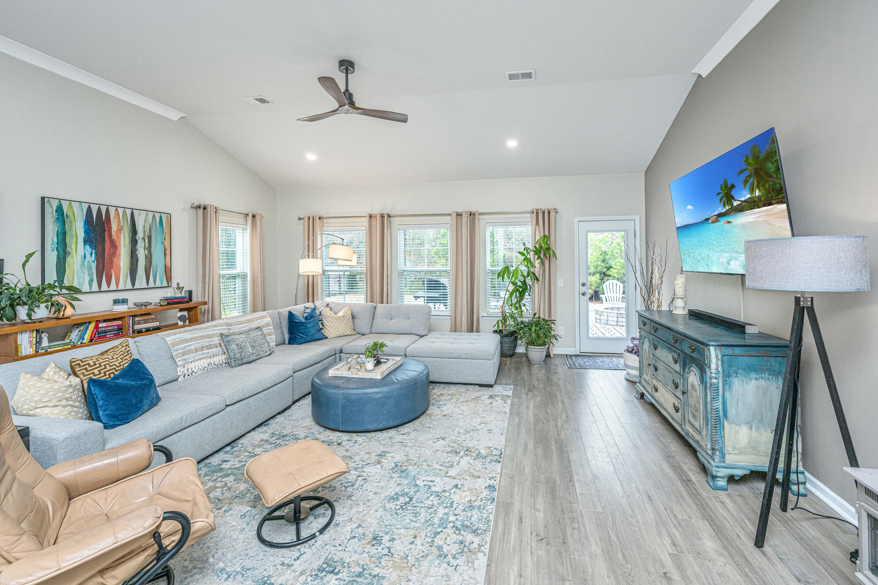 5081 Catfish Loop