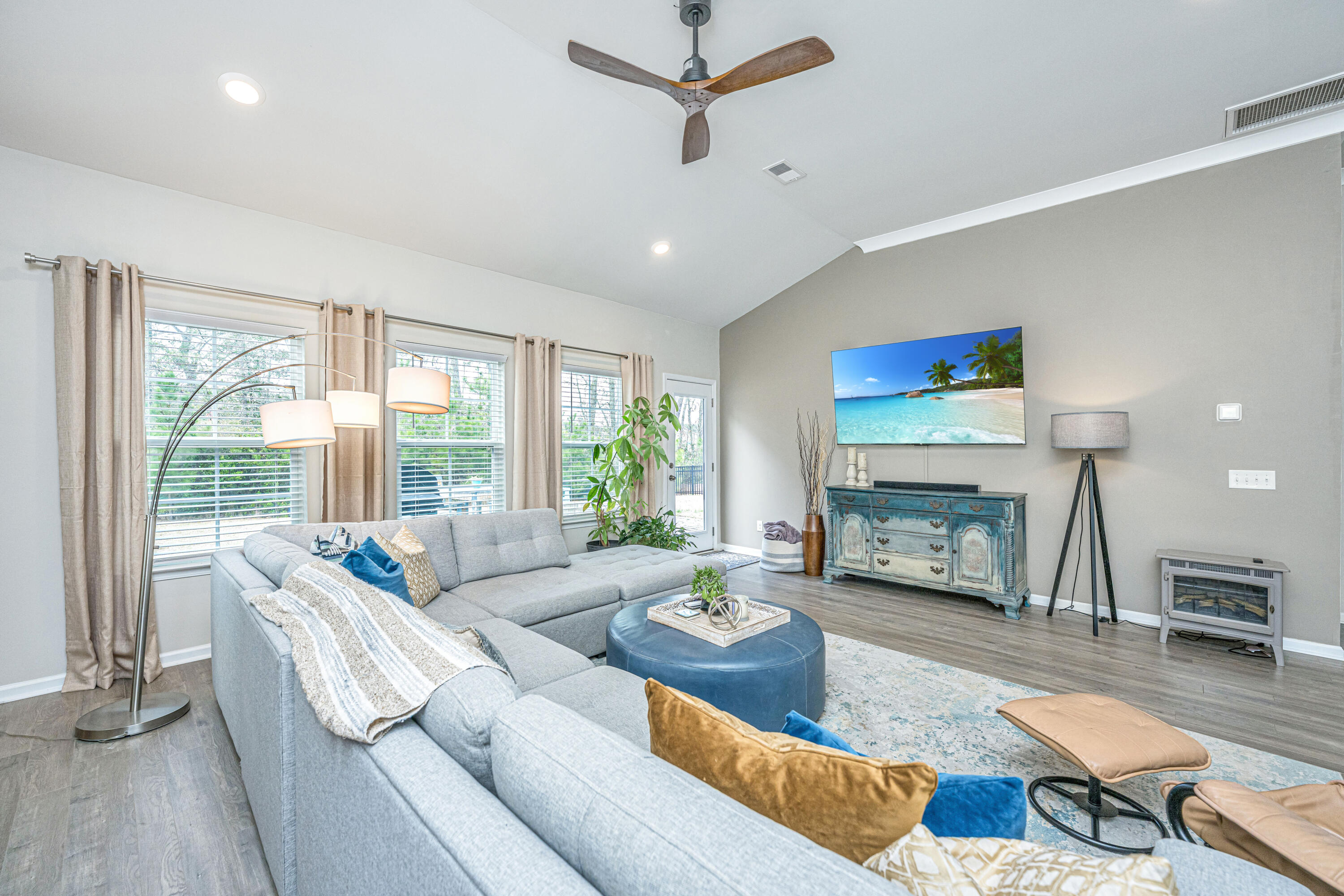 5081 Catfish Loop