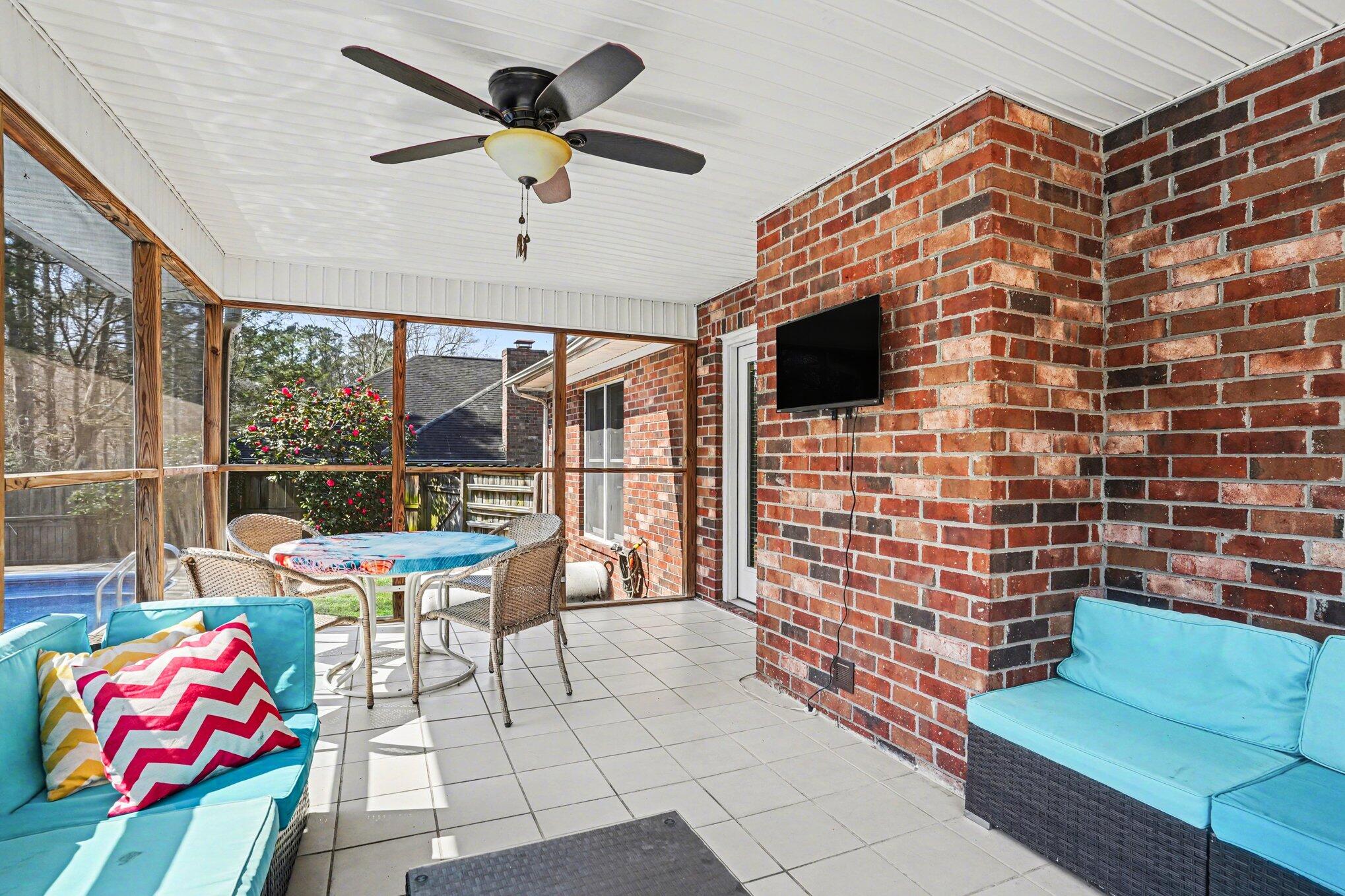 108 Dresden Drive