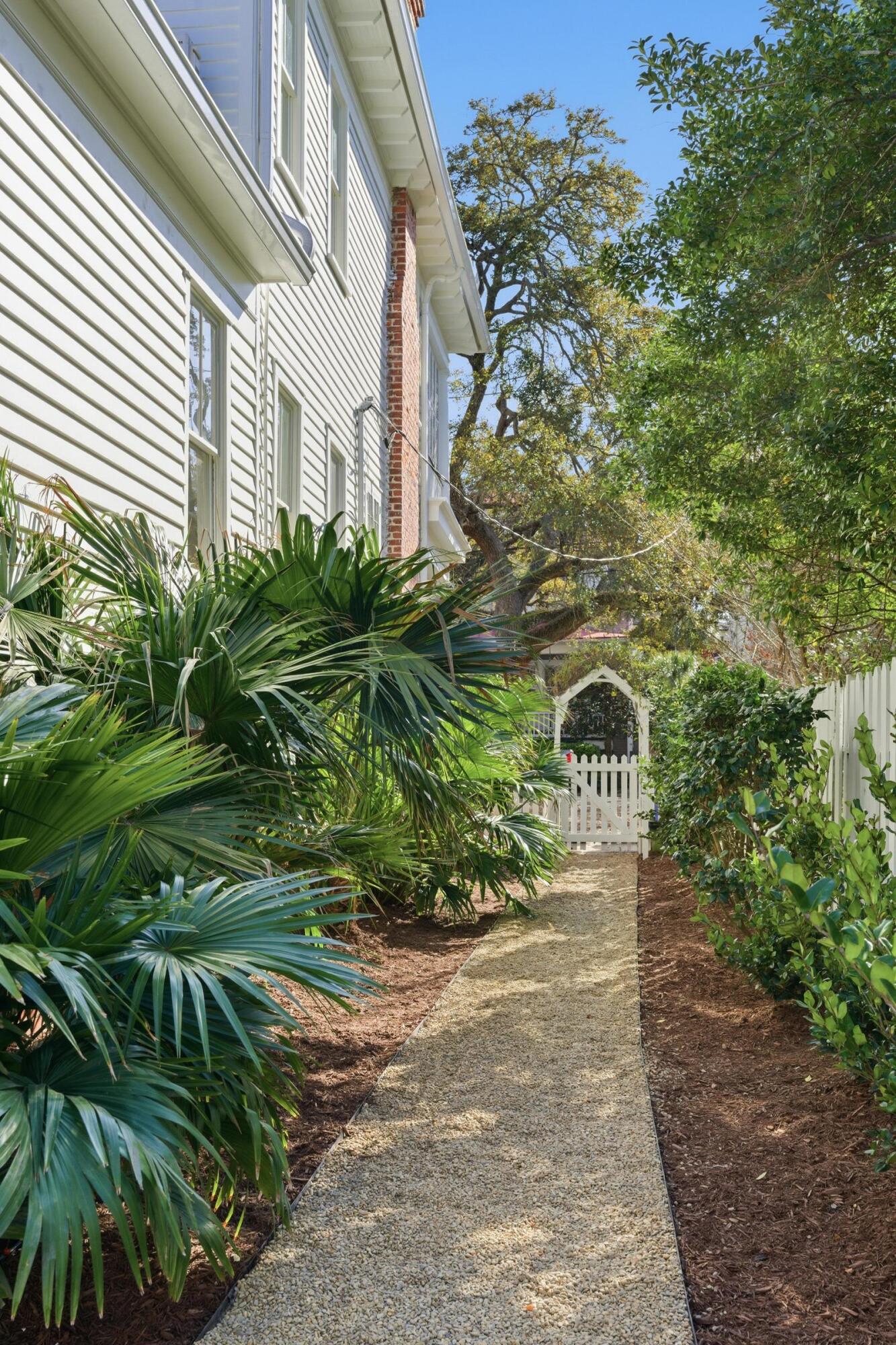 30 Gibbes Street