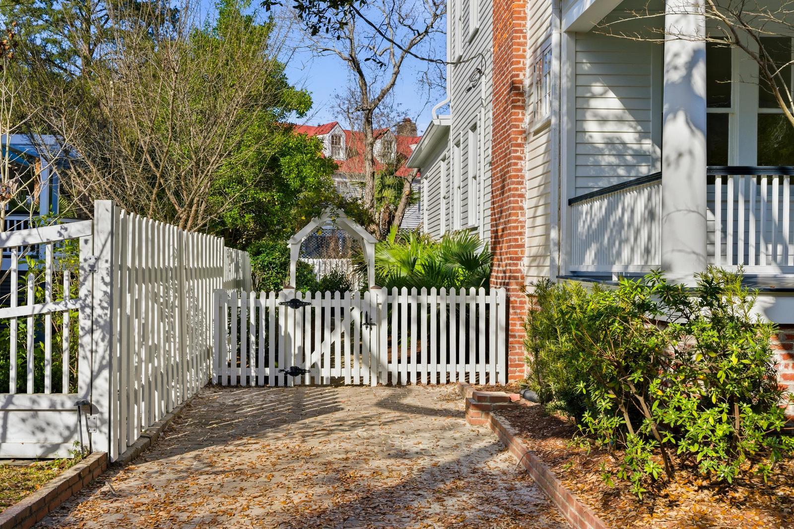30 Gibbes Street