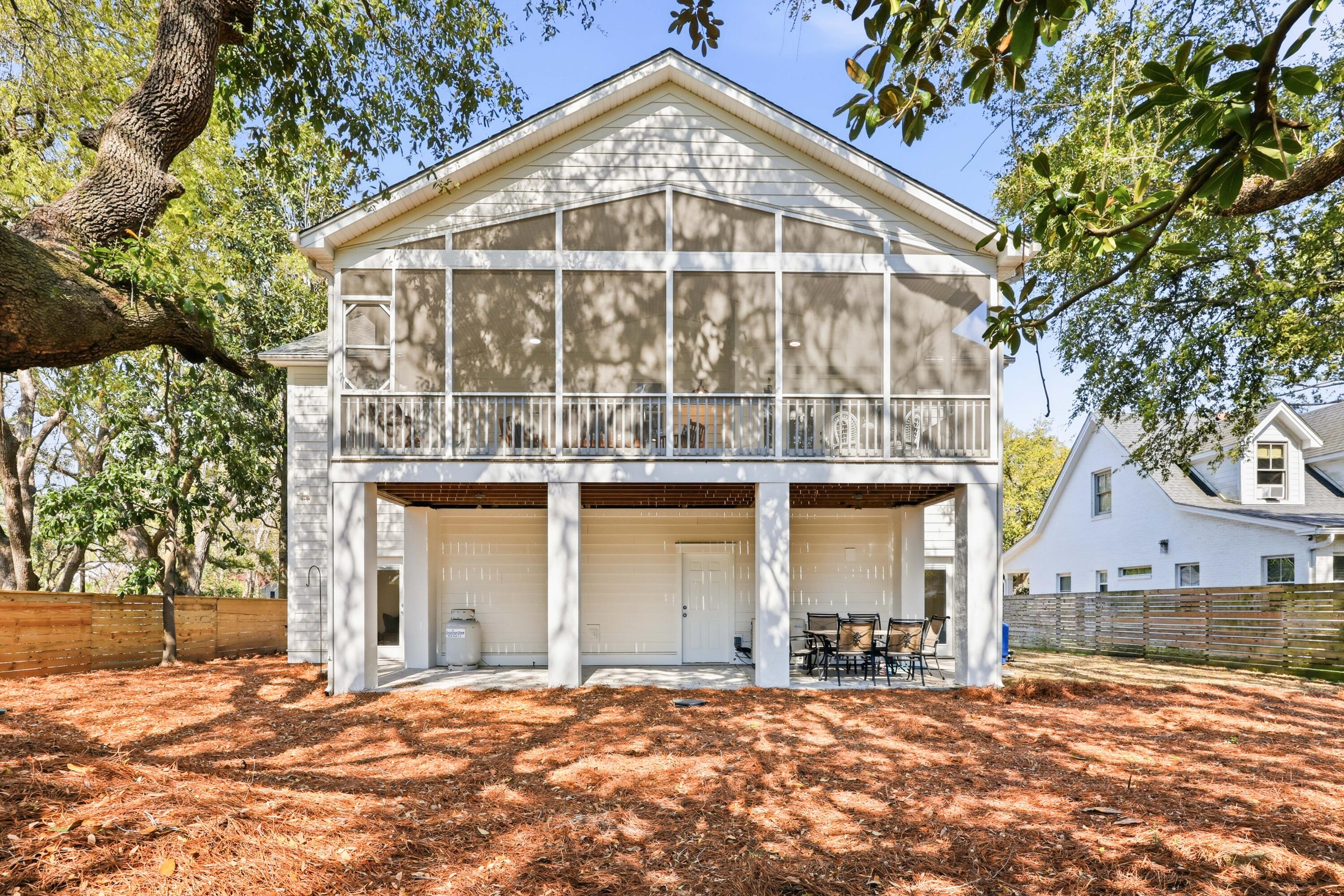 1431 Hindman Avenue