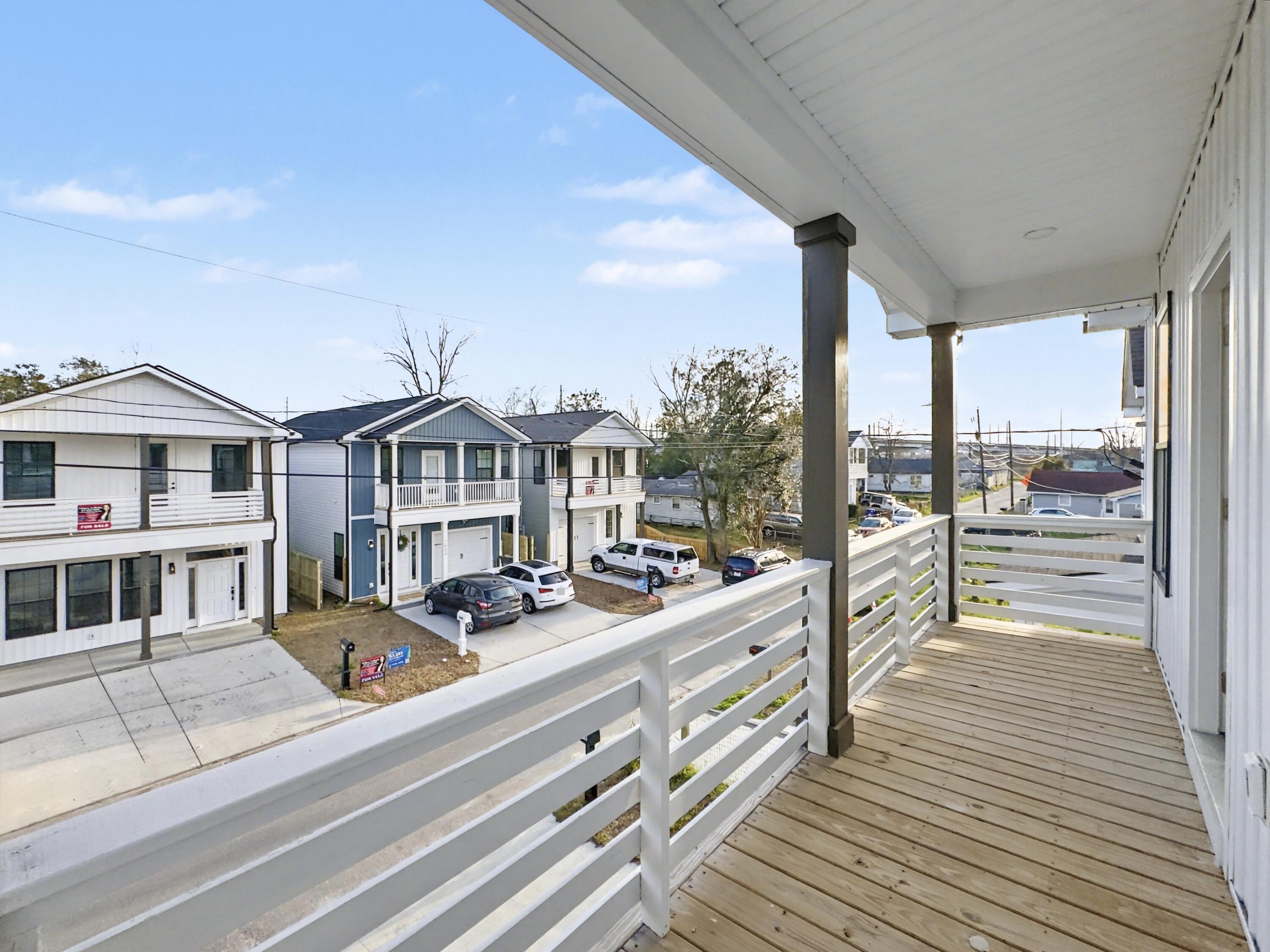 2030 Echo Avenue