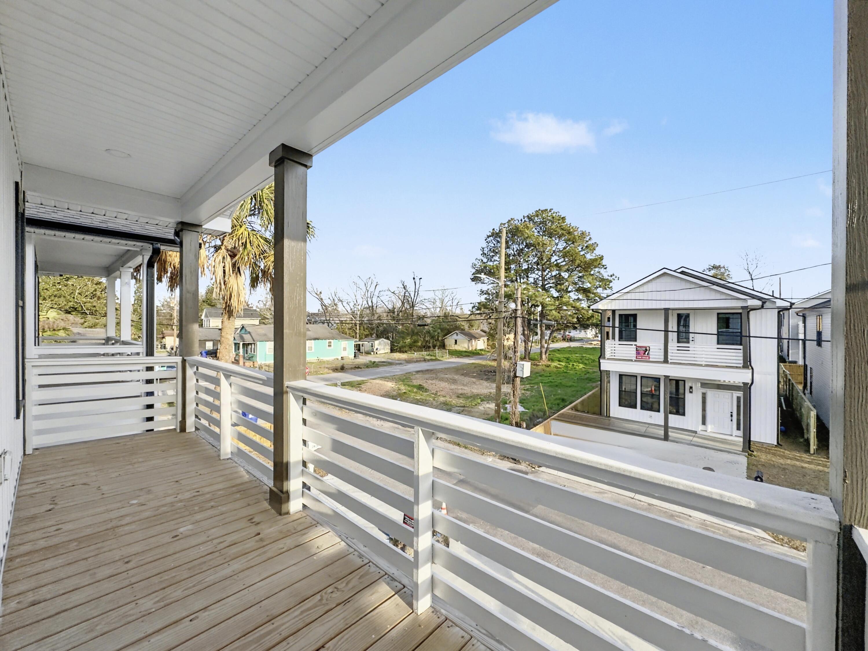 2030 Echo Avenue