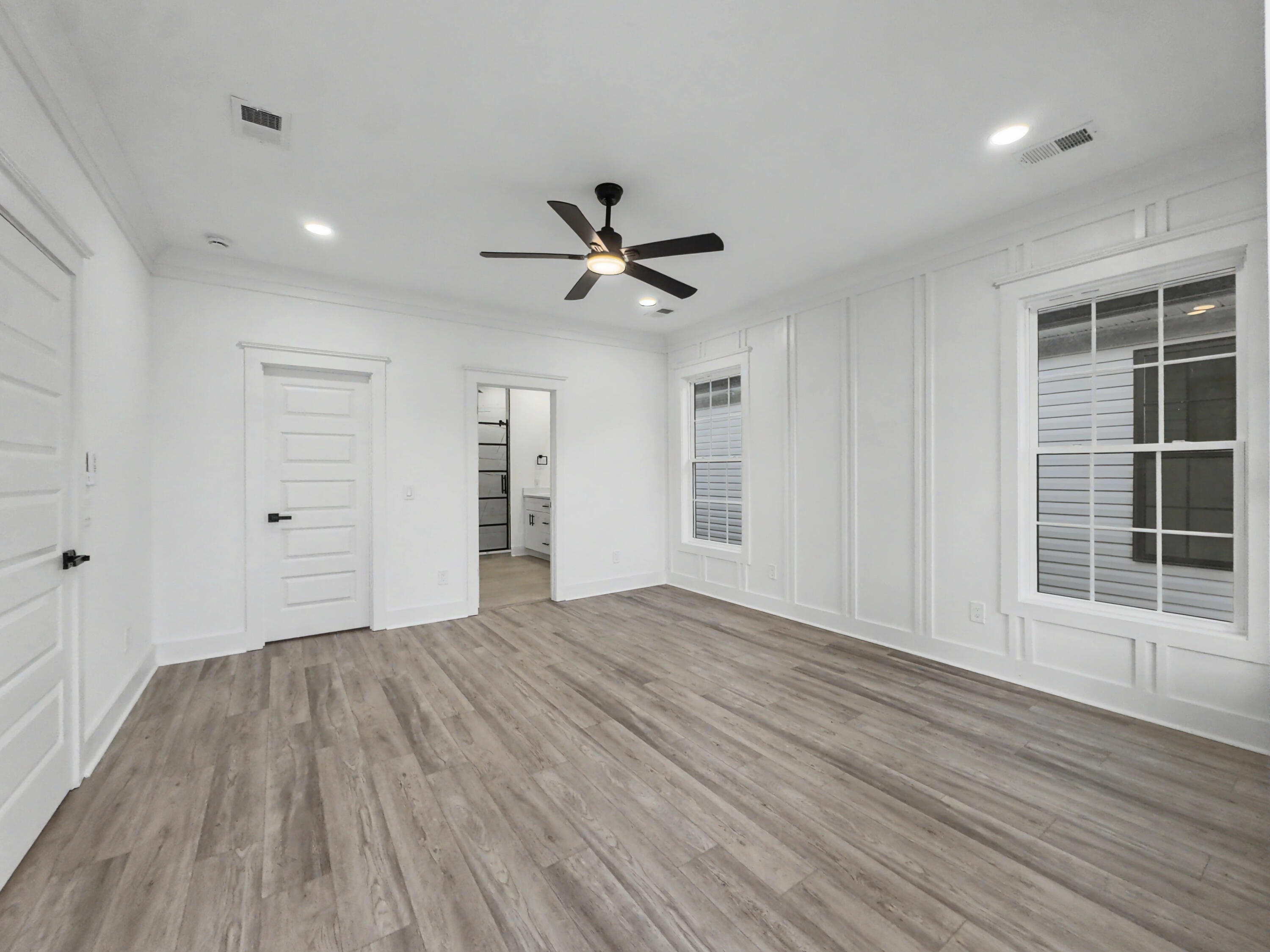 2030 Echo Avenue