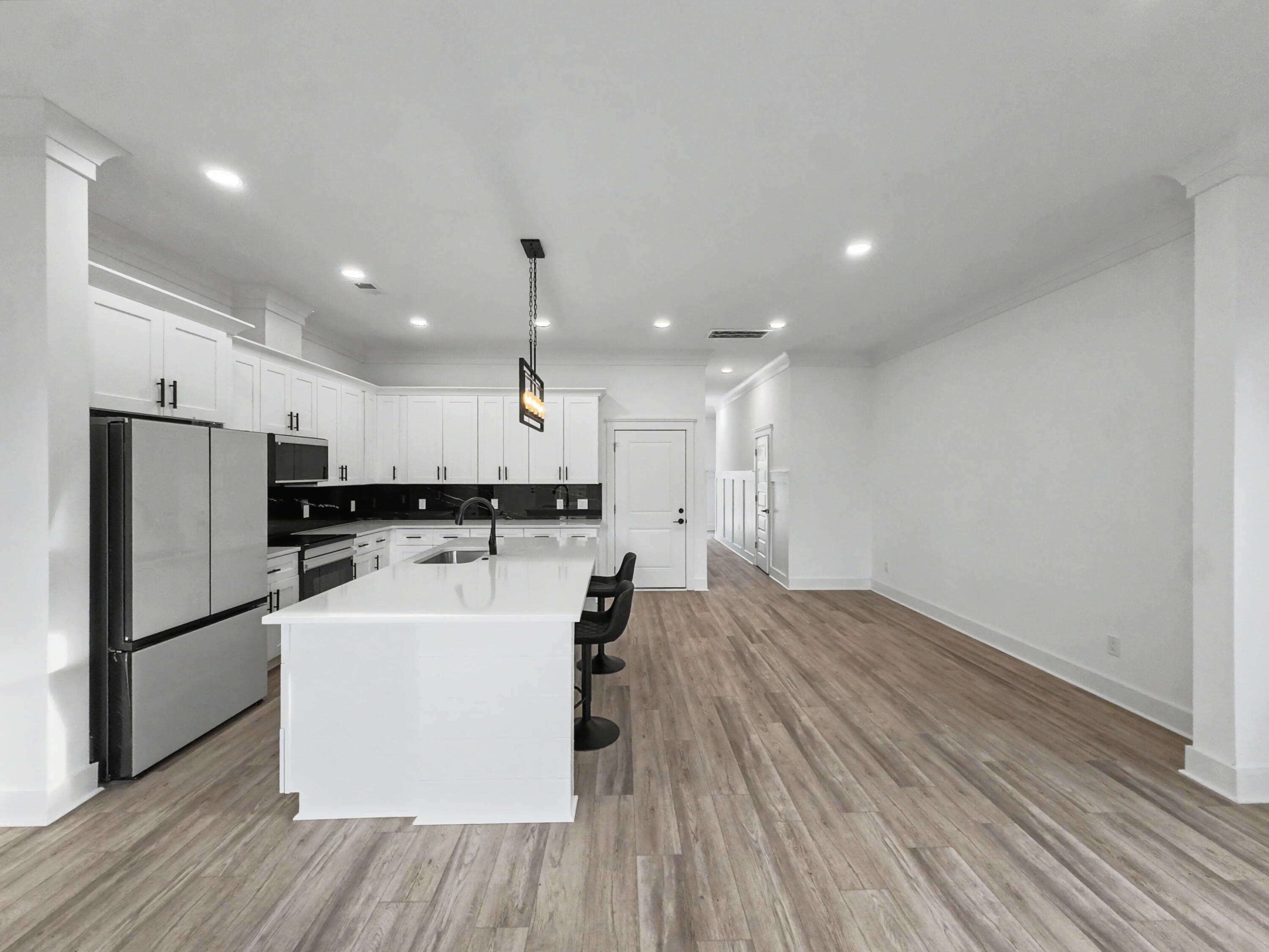 2030 Echo Avenue