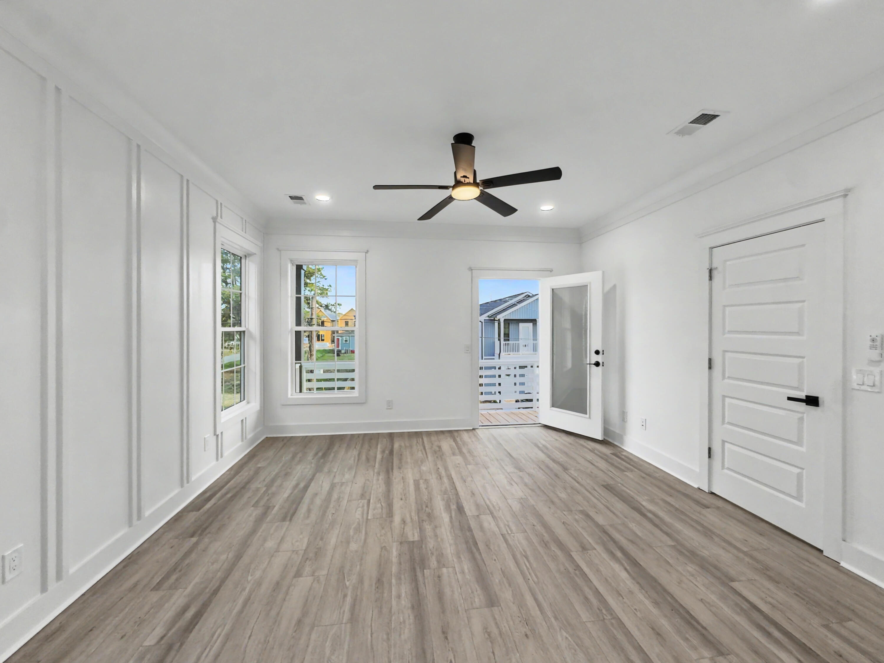 2030 Echo Avenue
