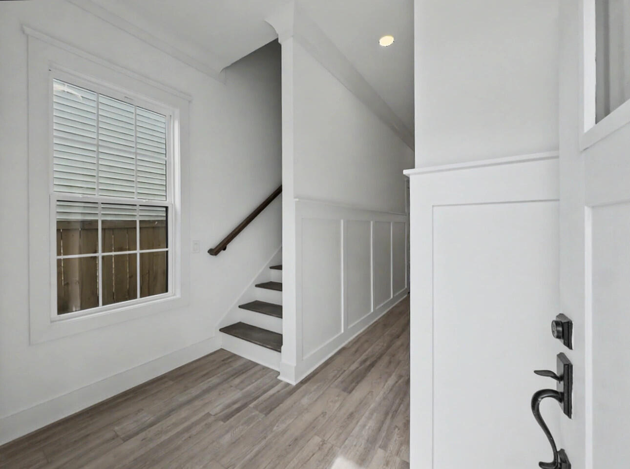 2030 Echo Avenue
