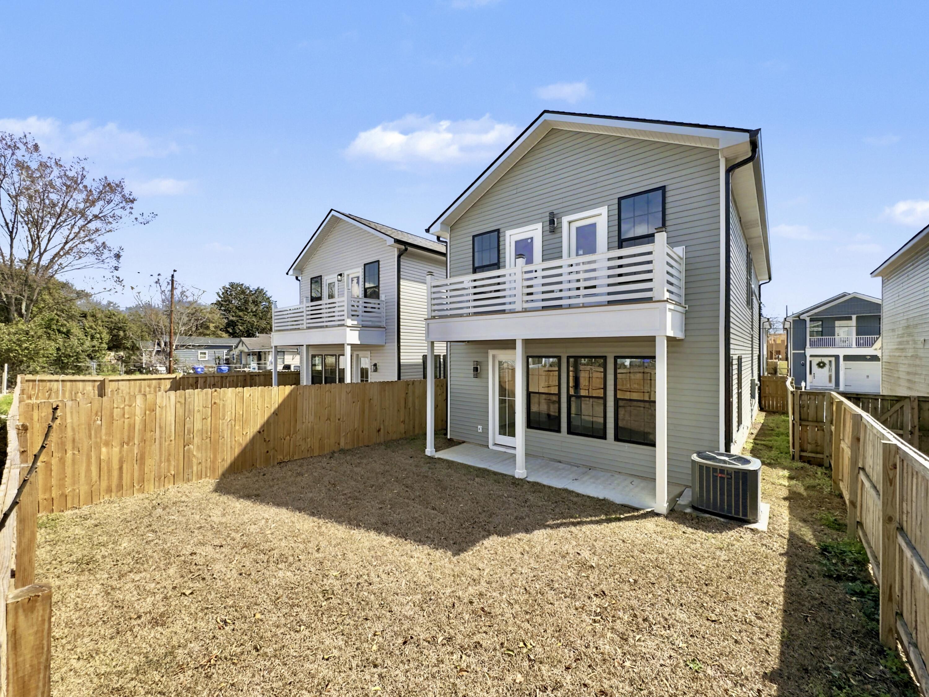2030 Echo Avenue