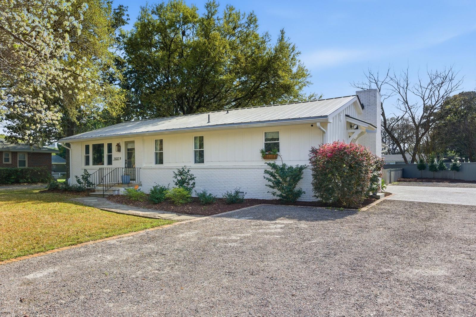 1507 Kathryn Street