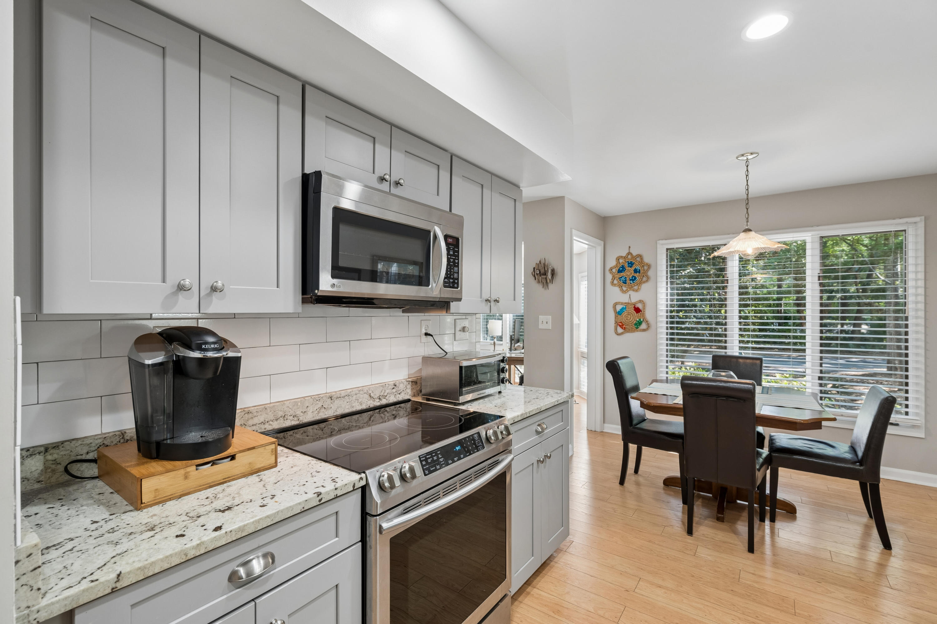 5563 Green Dolphin Way