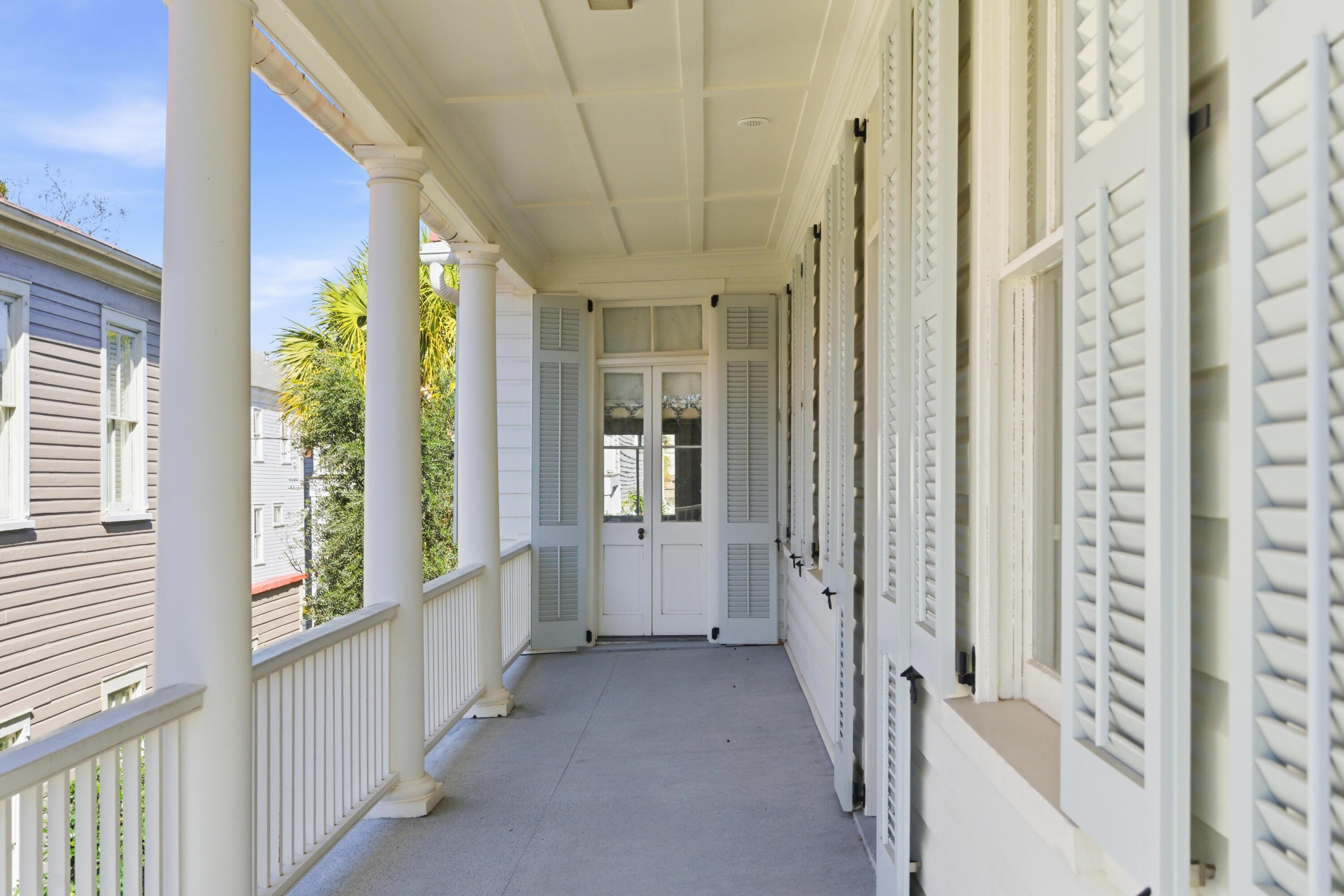 4 Wentworth Street