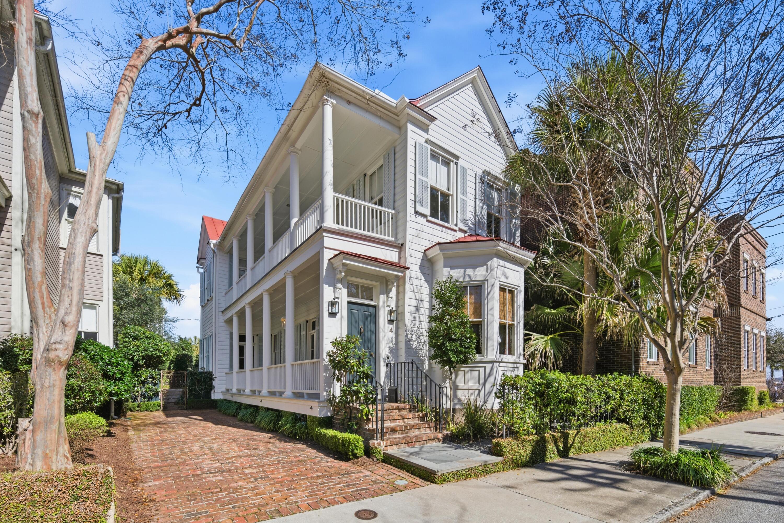 4 Wentworth Street
