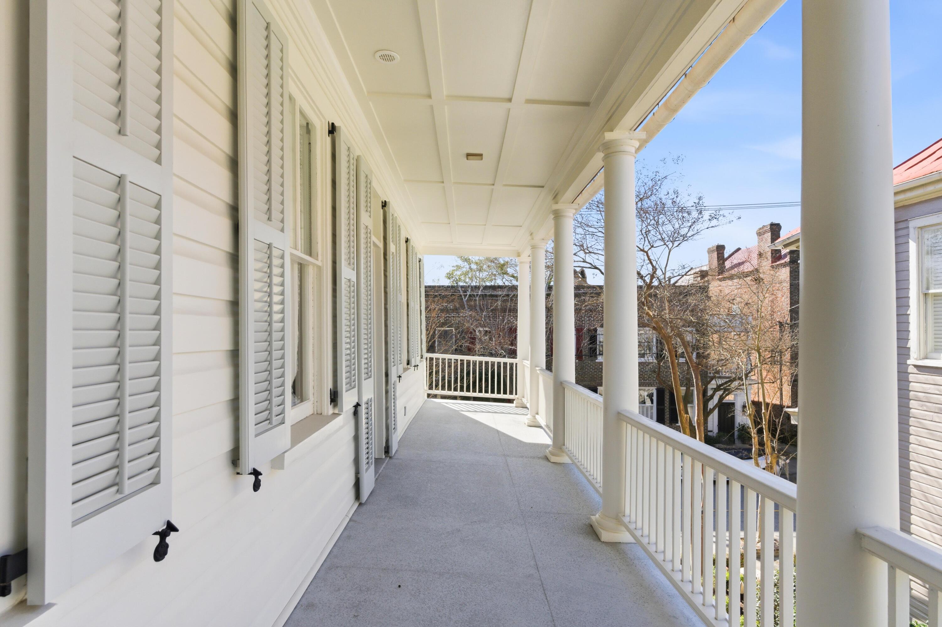4 Wentworth Street