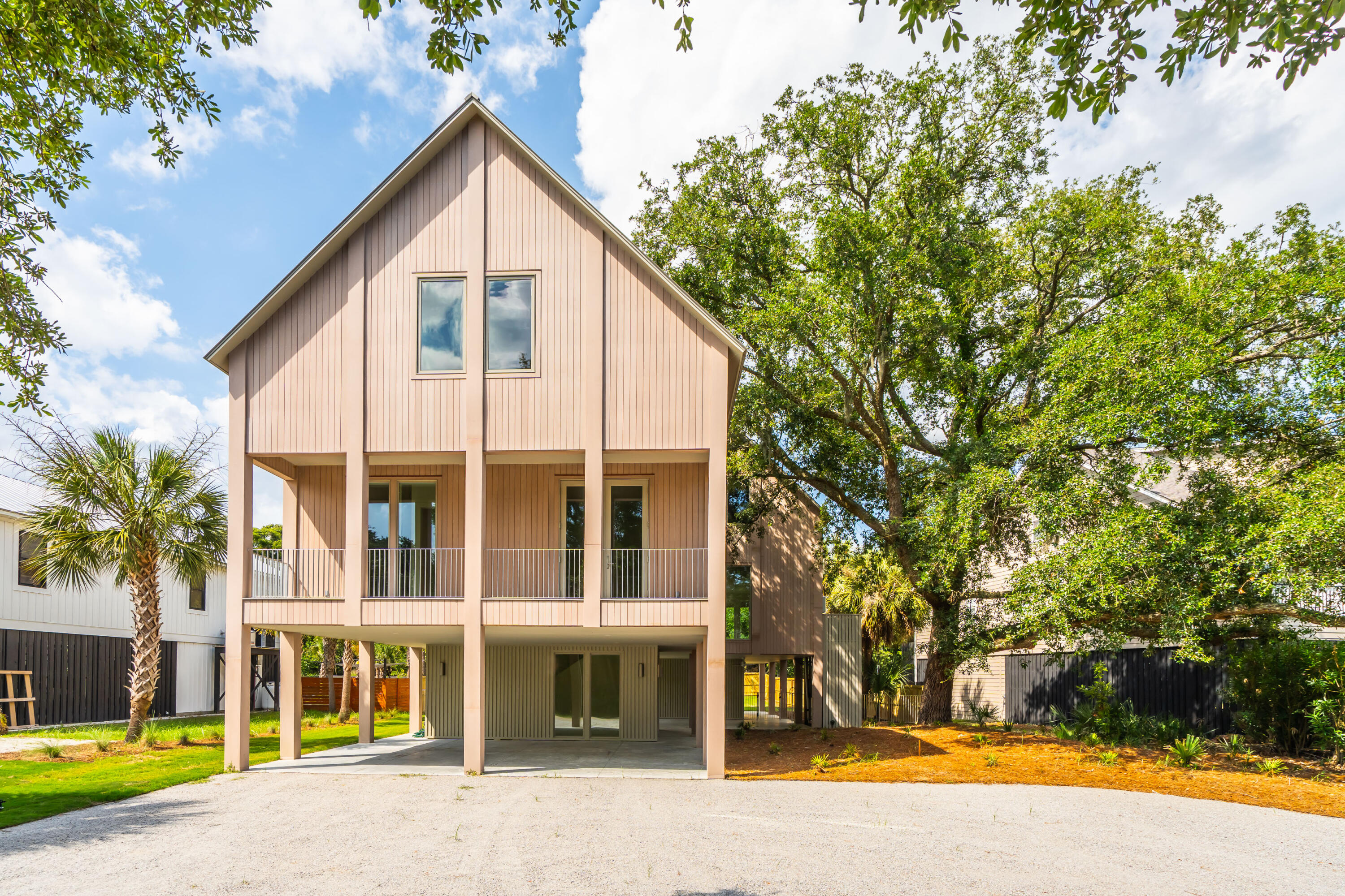 3102 Fort Street