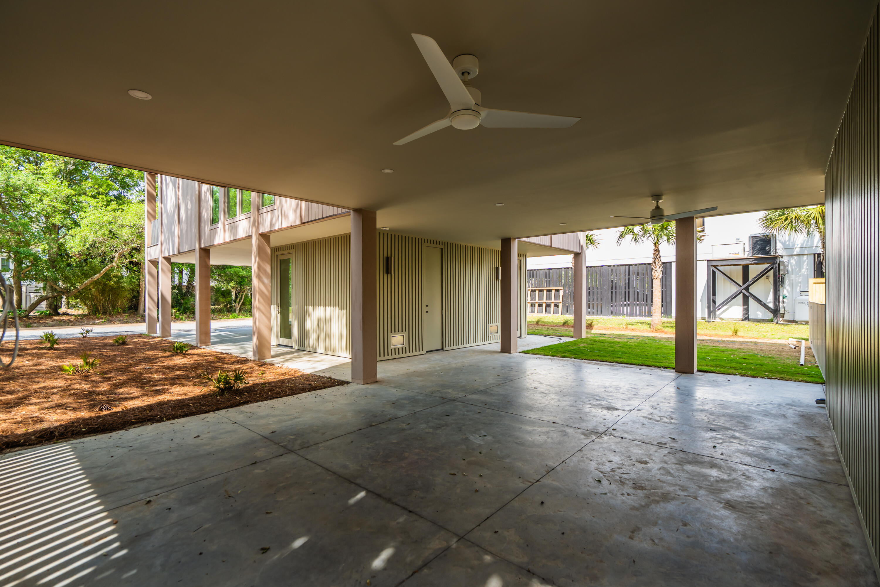 3102 Fort Street