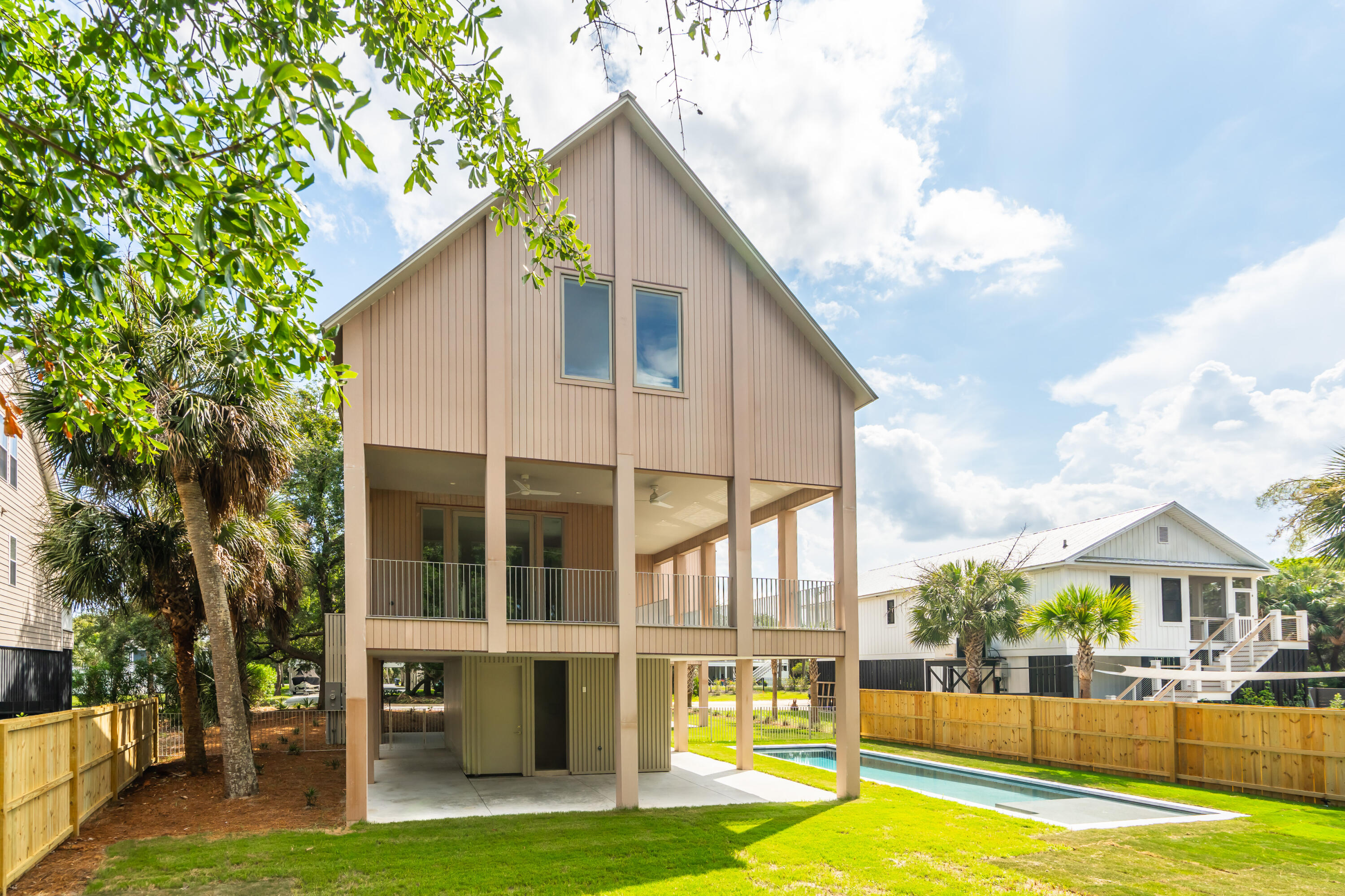 3102 Fort Street
