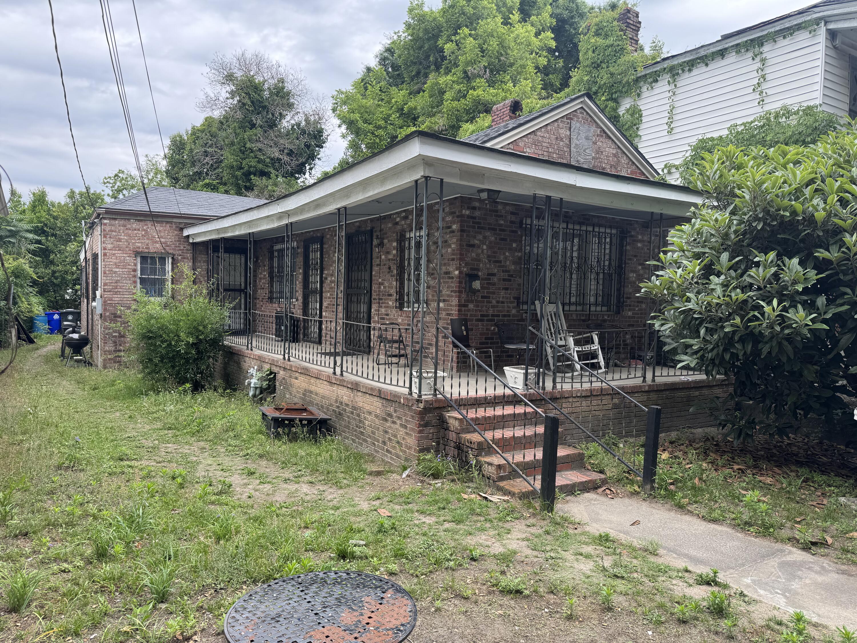 8 Poinsett Street