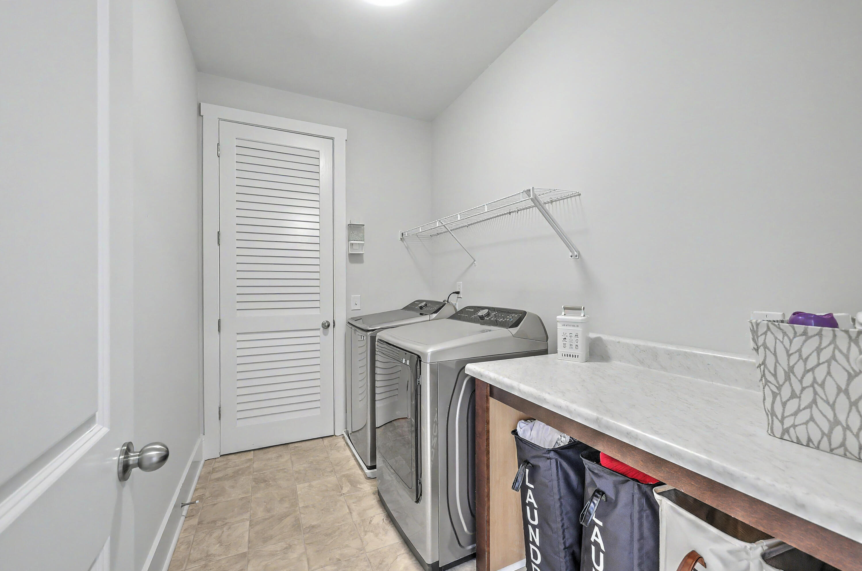1054 Magnolia Warbler Way