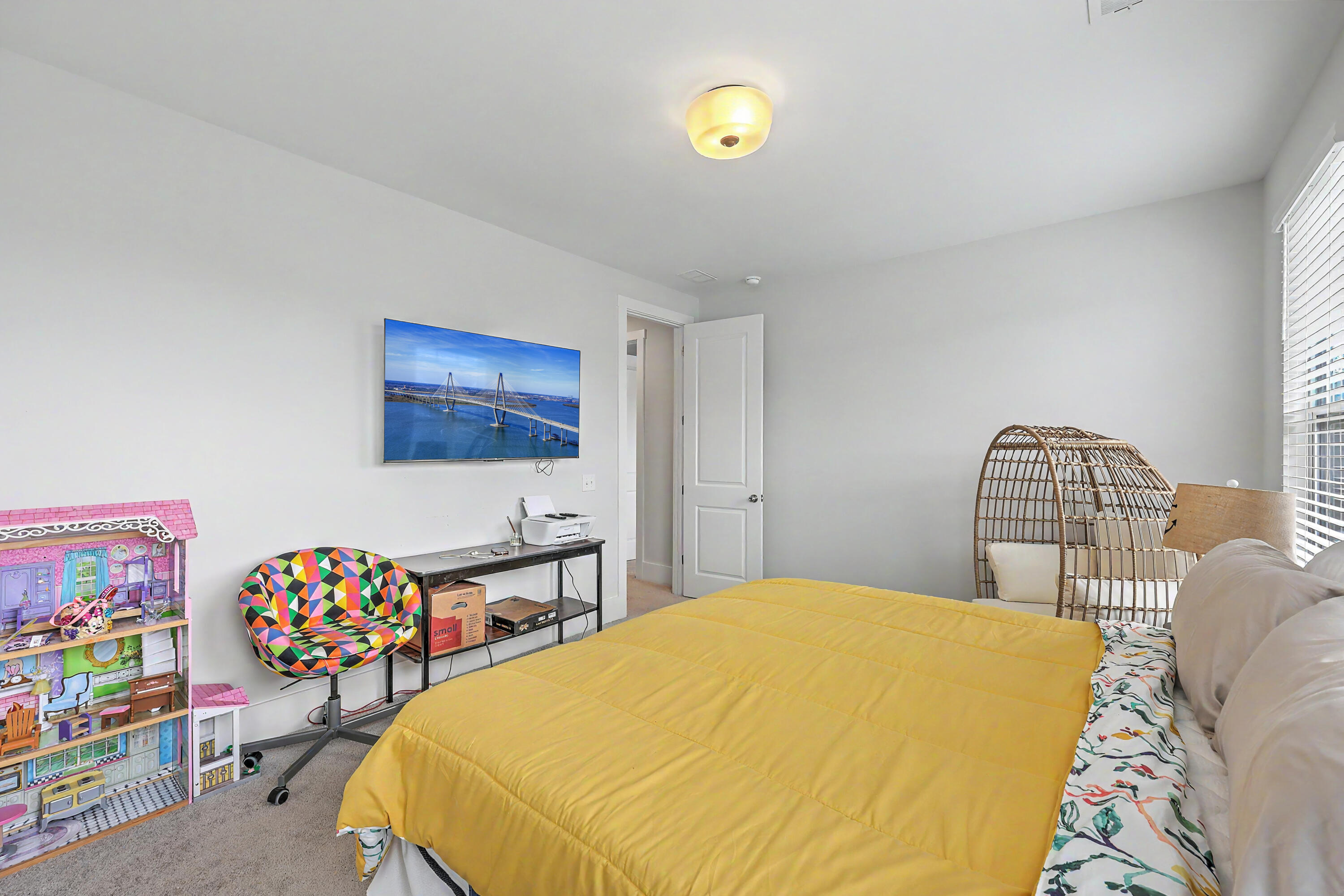1054 Magnolia Warbler Way