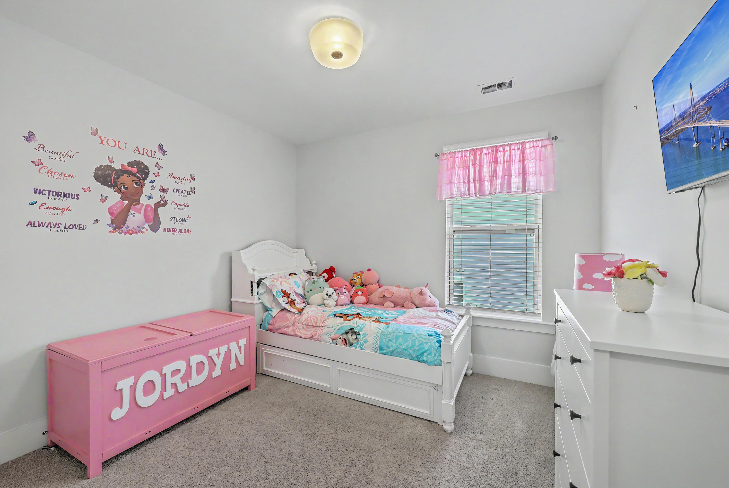1054 Magnolia Warbler Way