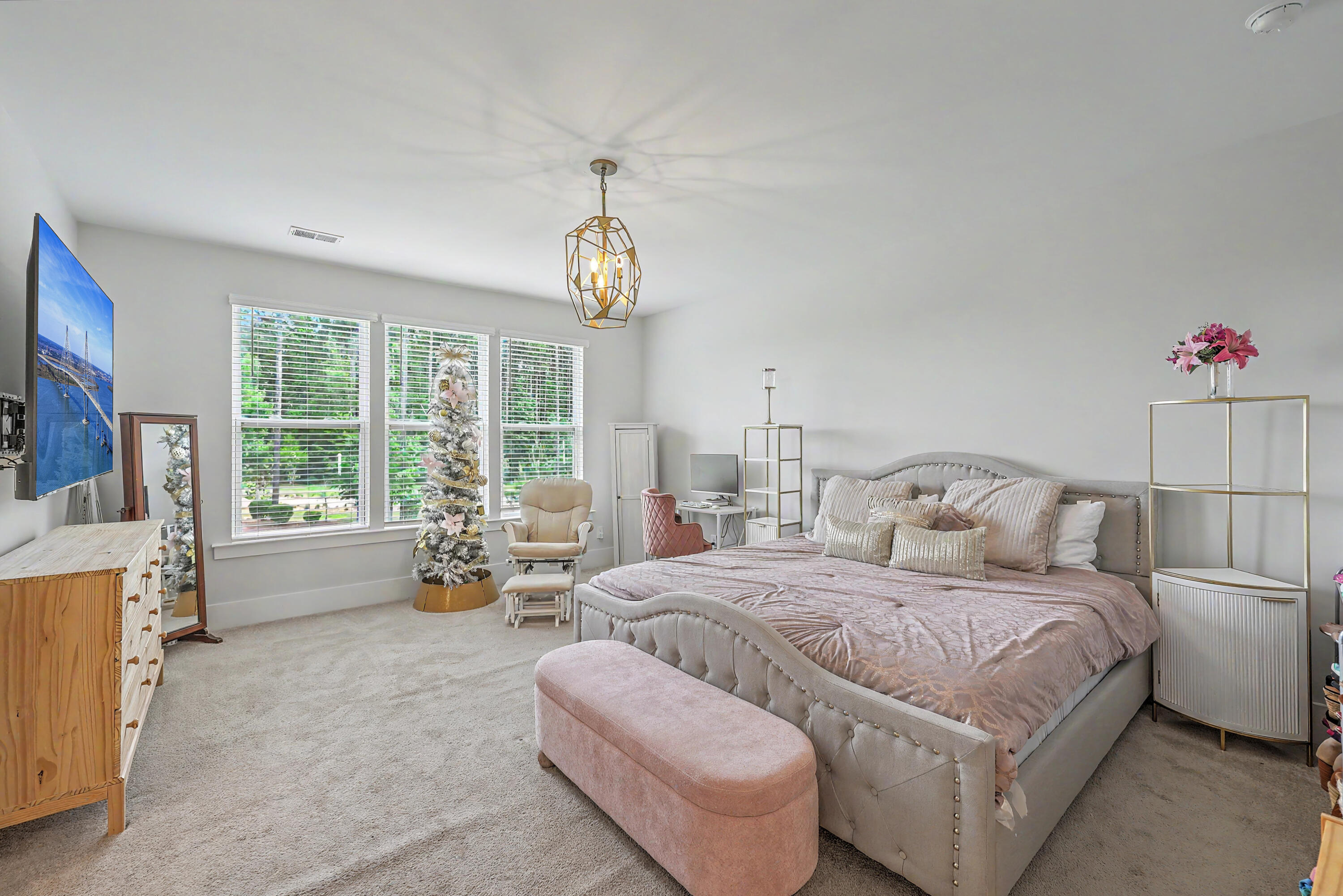 1054 Magnolia Warbler Way