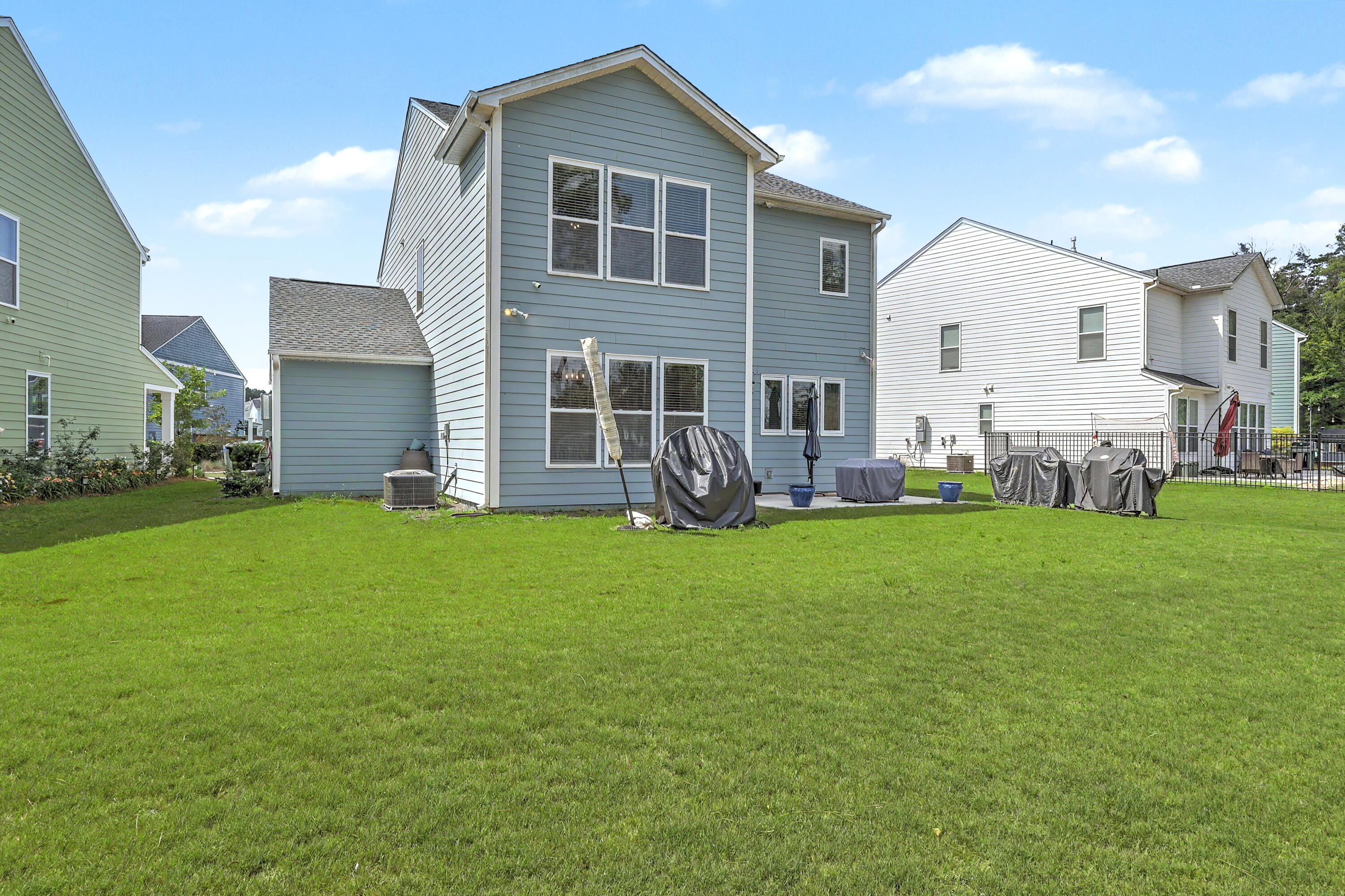 1054 Magnolia Warbler Way