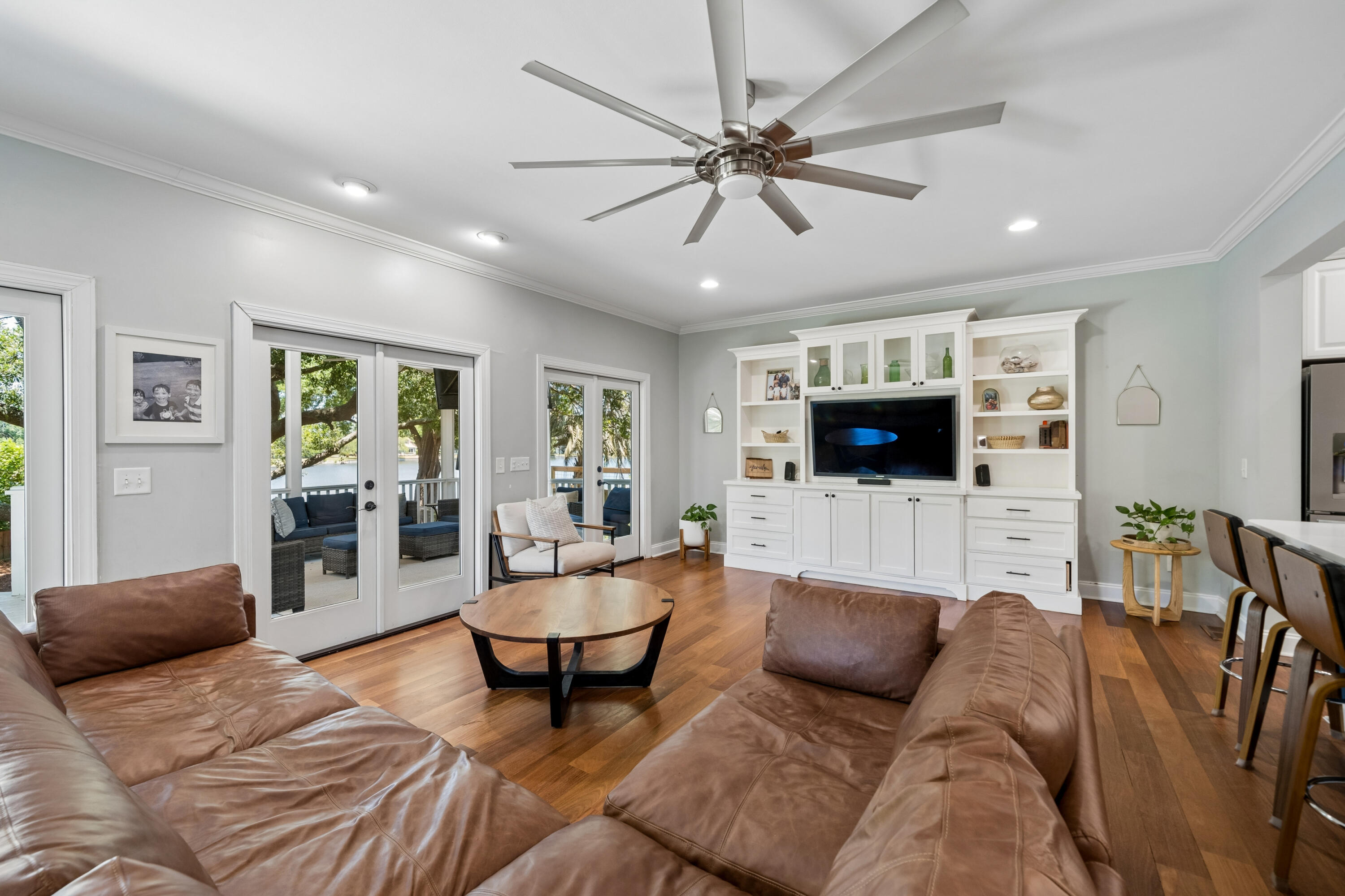 44 Rivers Point Row