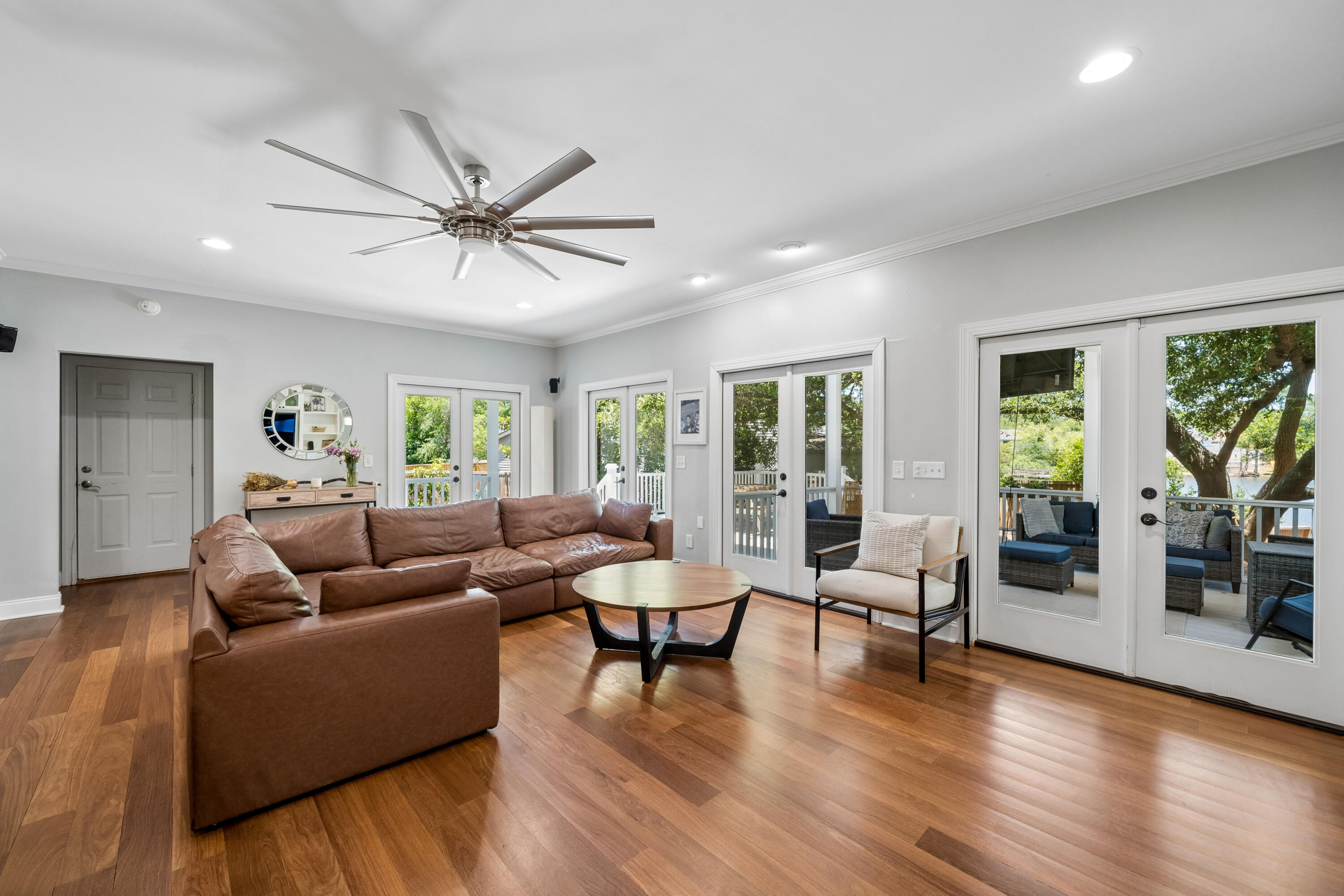 44 Rivers Point Row