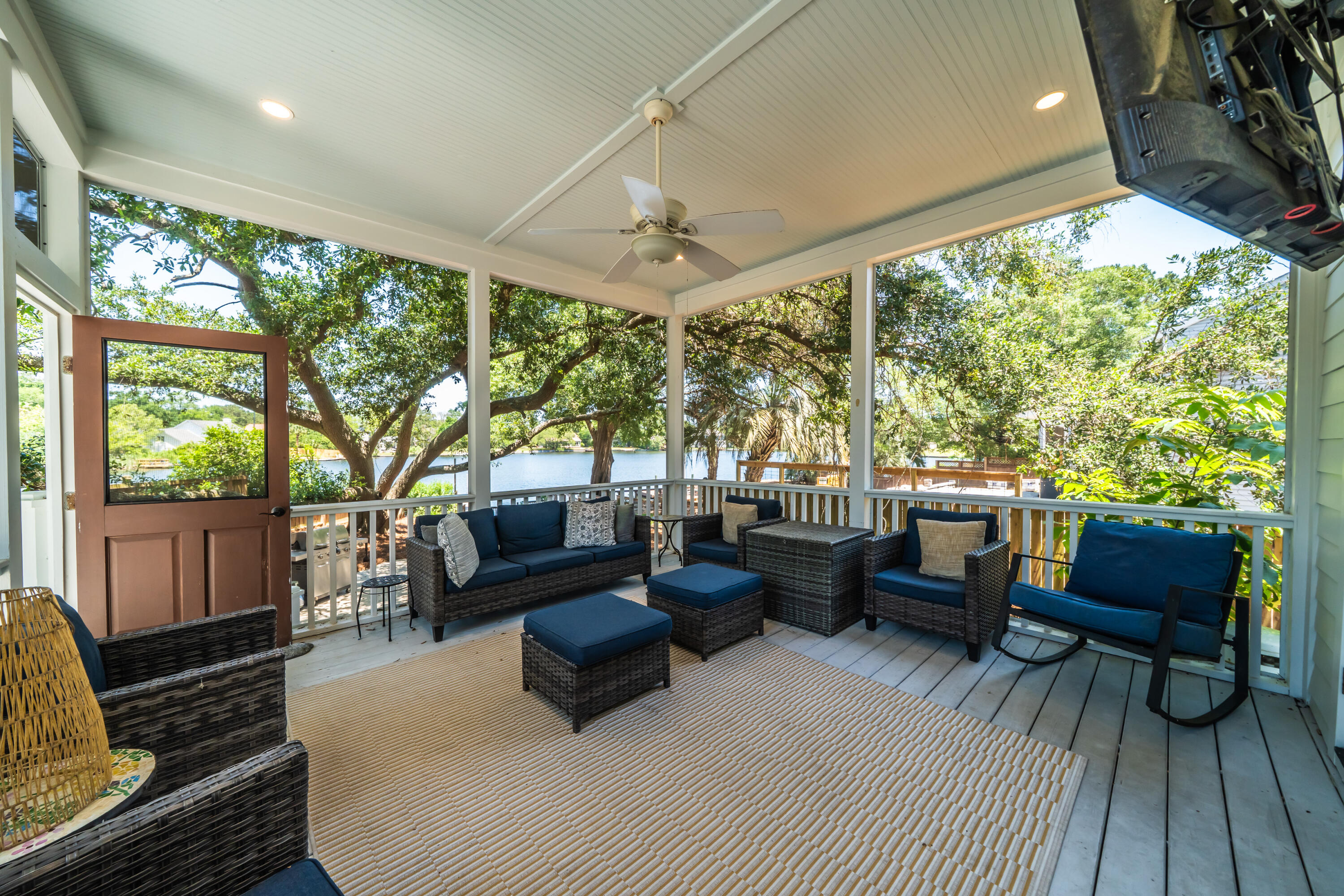 44 Rivers Point Row