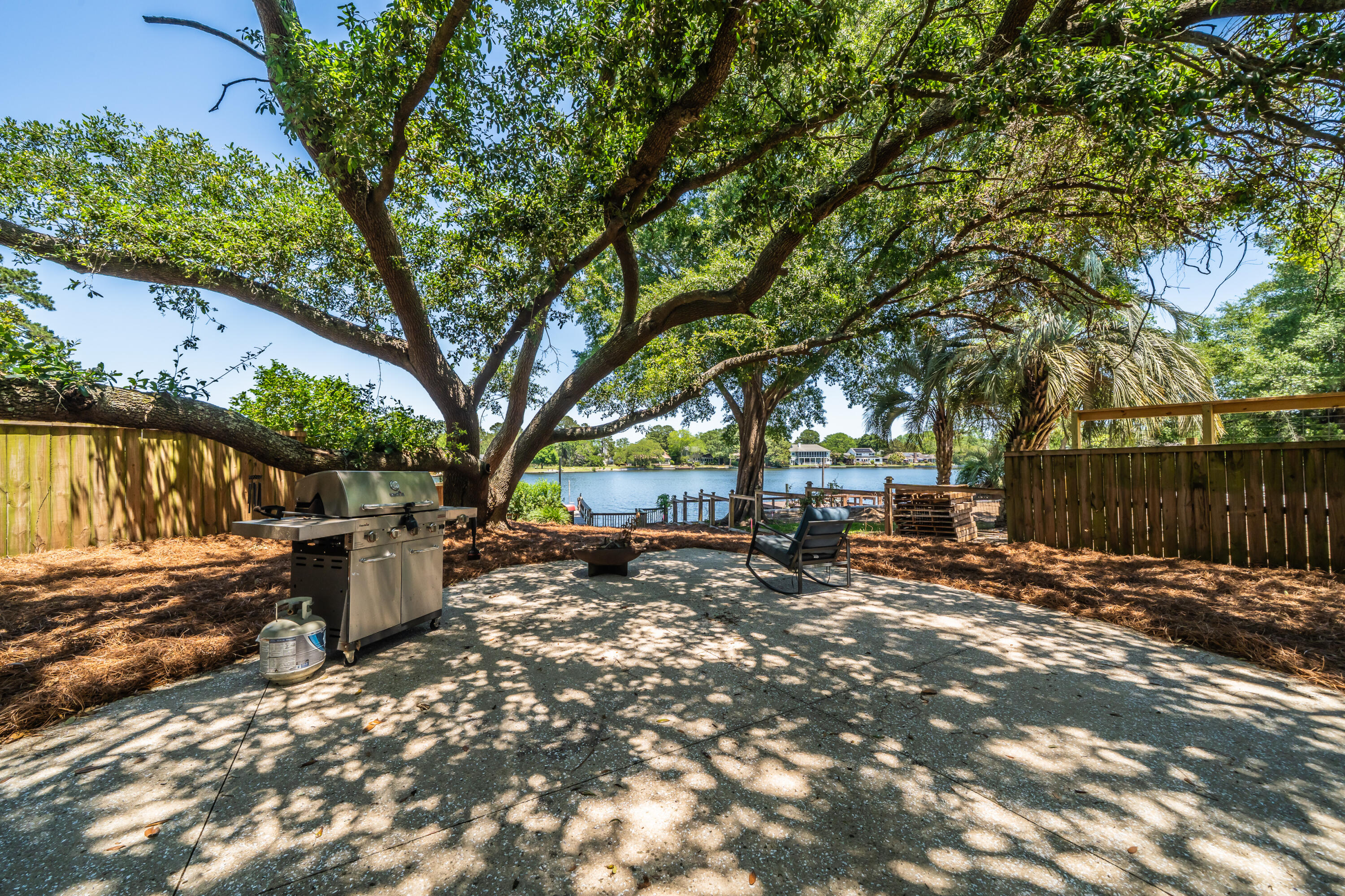 44 Rivers Point Row
