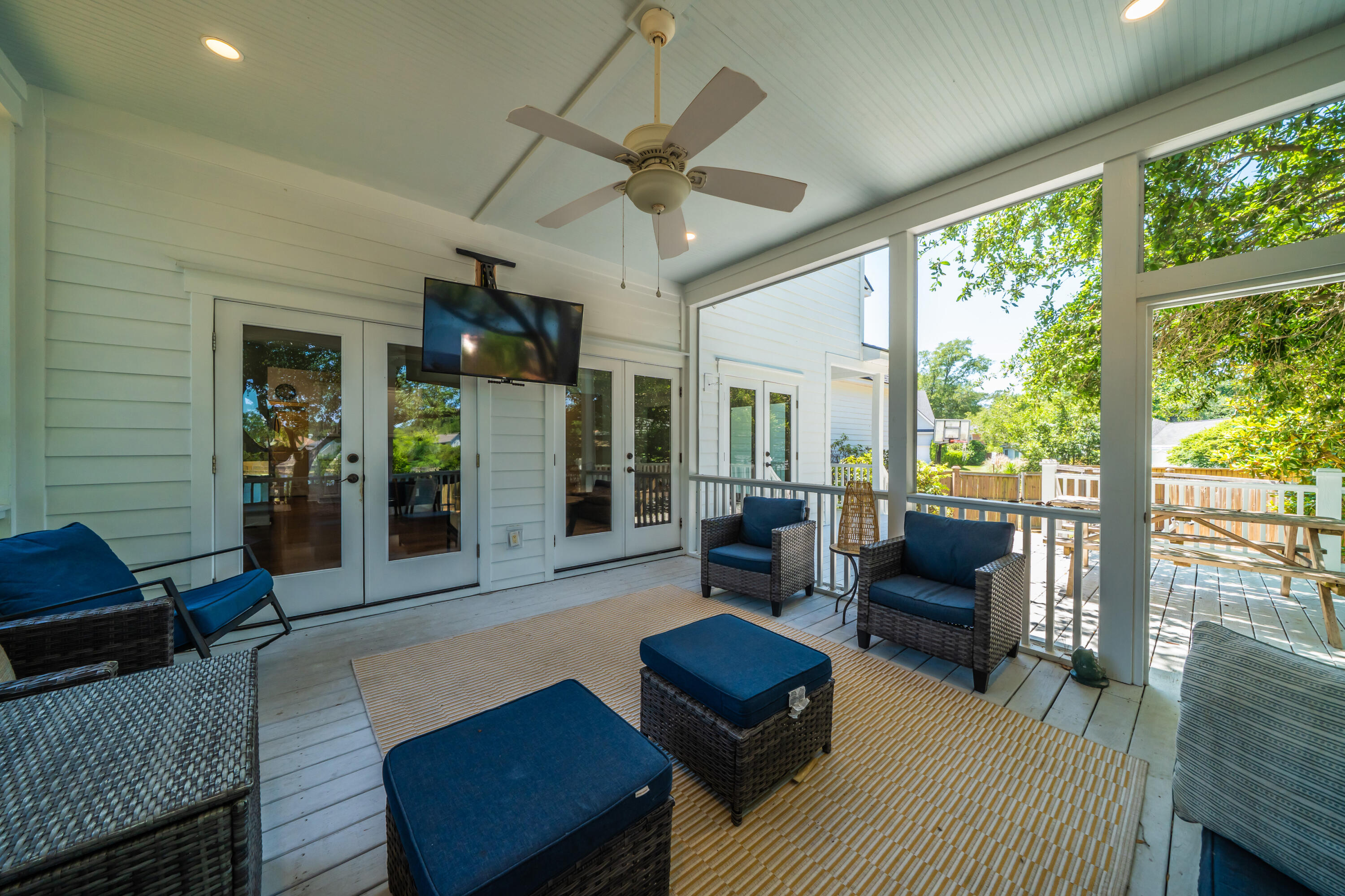 44 Rivers Point Row