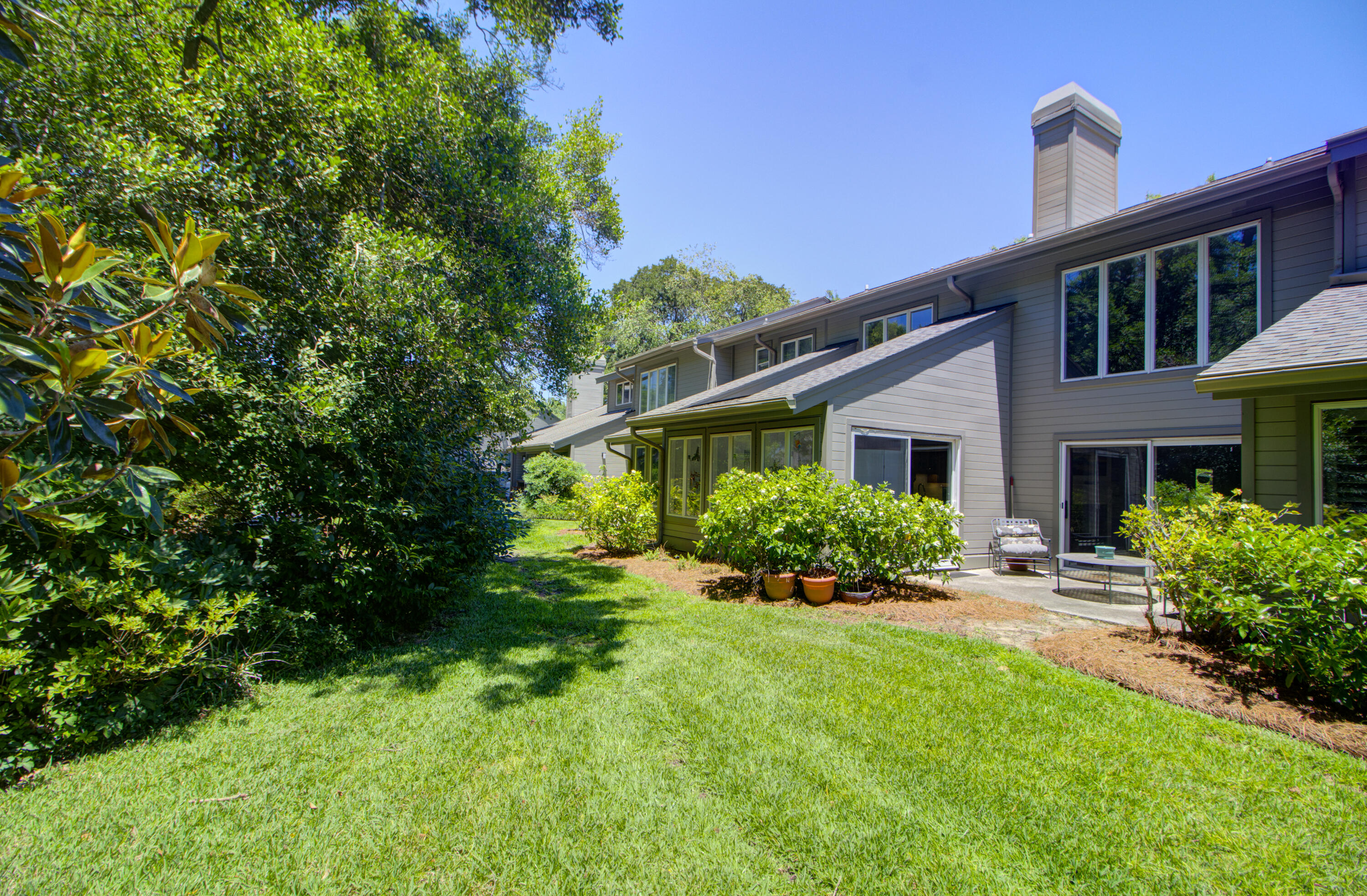 11 Wappoo Creek Place