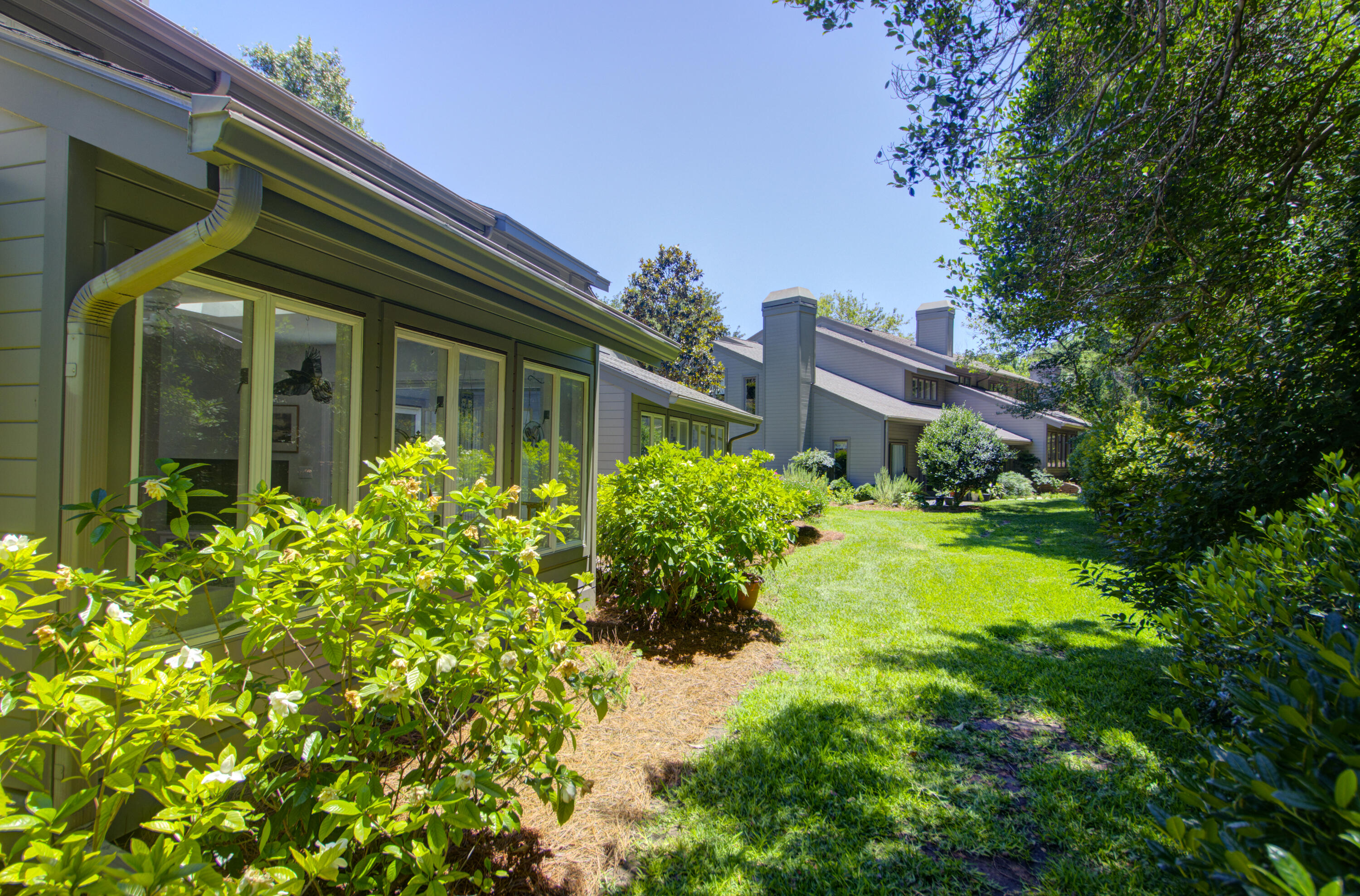 11 Wappoo Creek Place