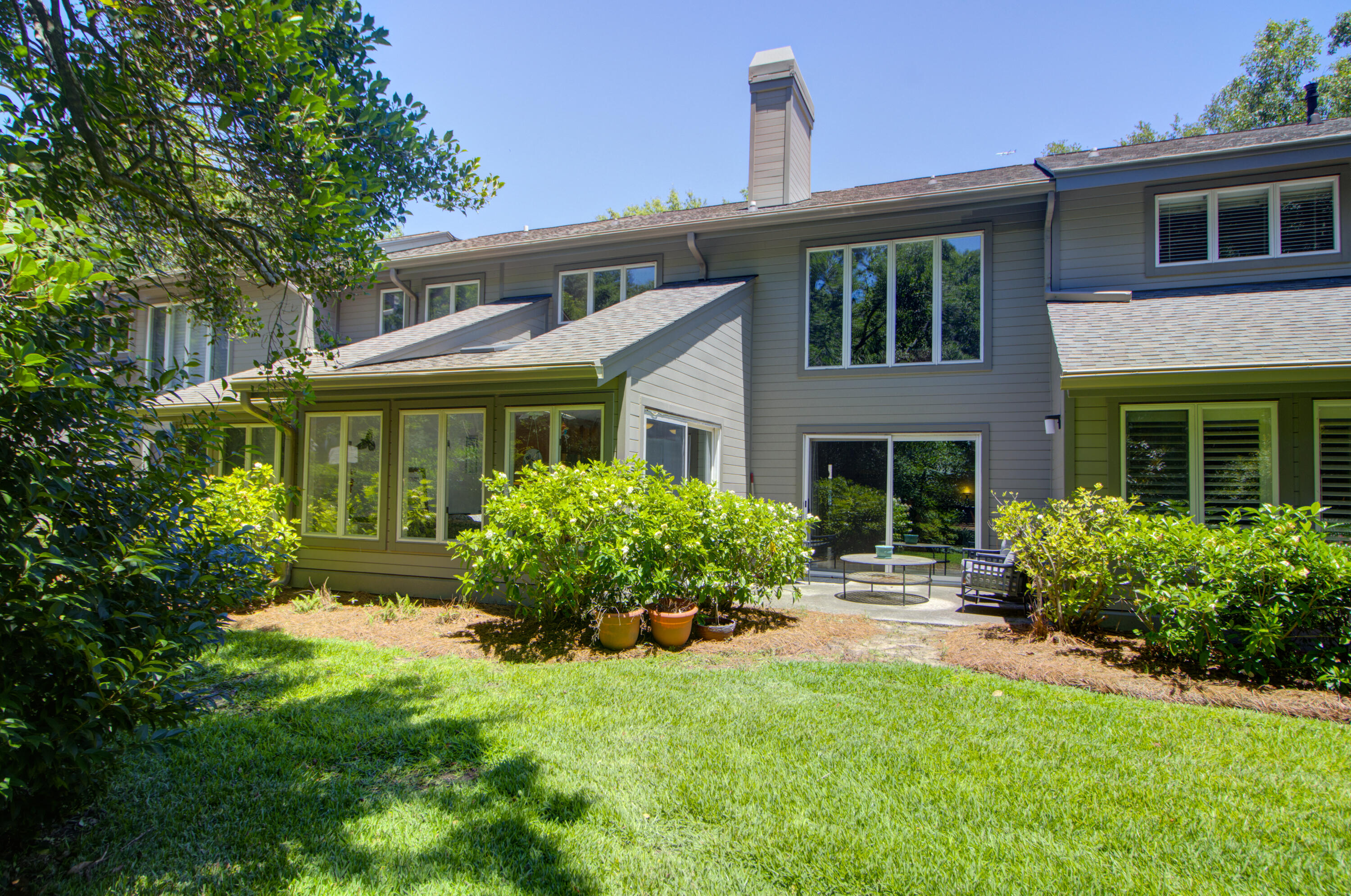 11 Wappoo Creek Place