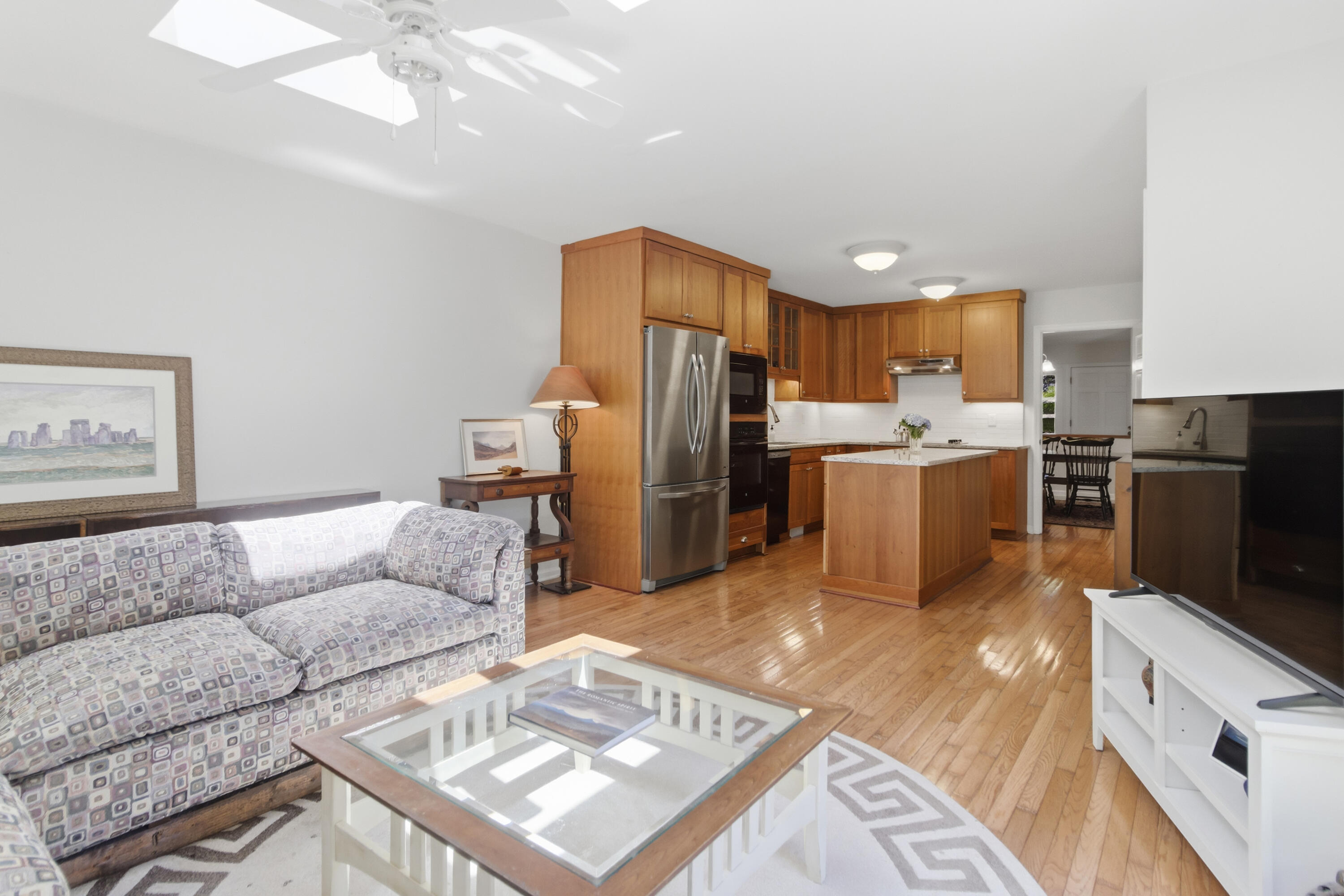 11 Wappoo Creek Place