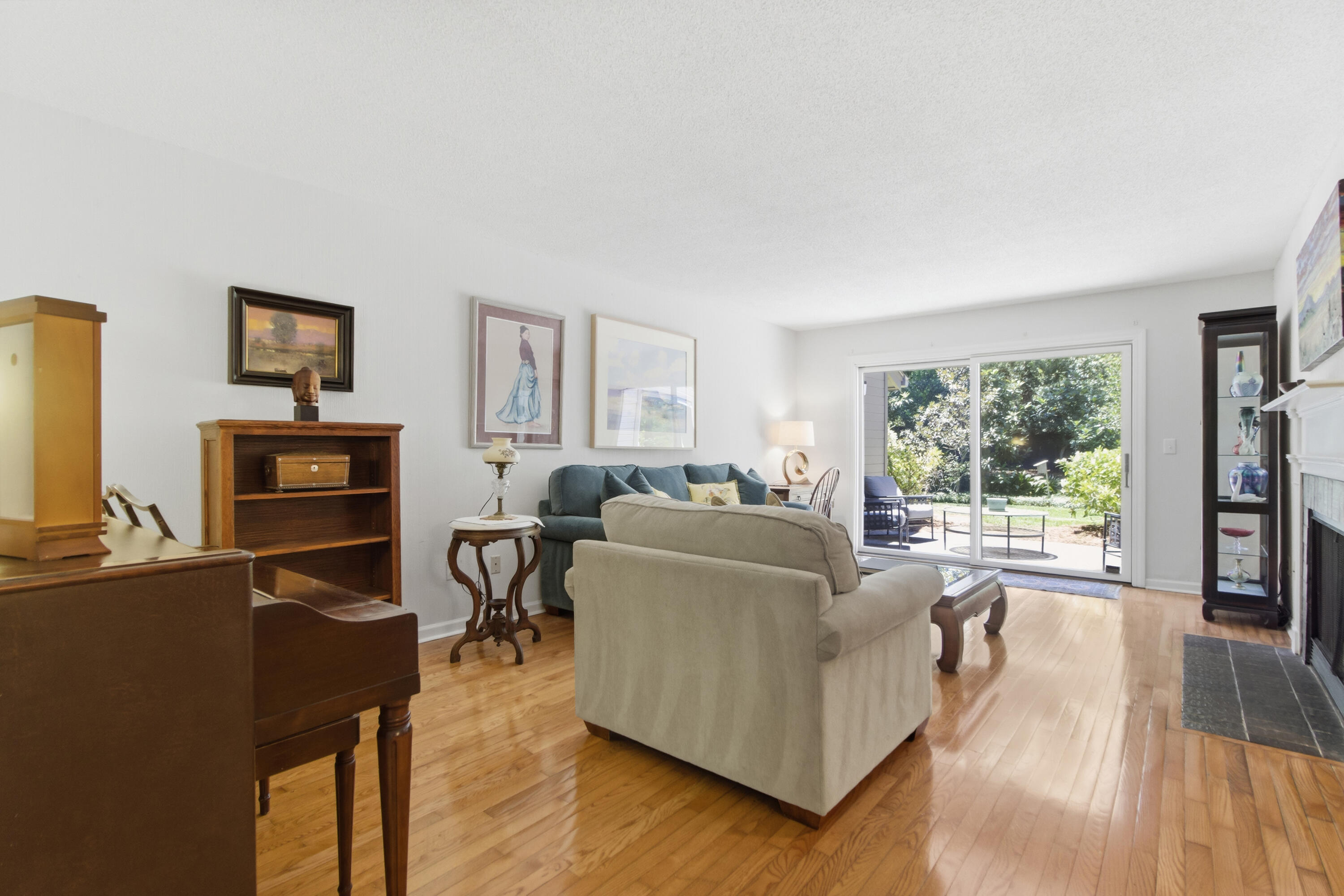 11 Wappoo Creek Place