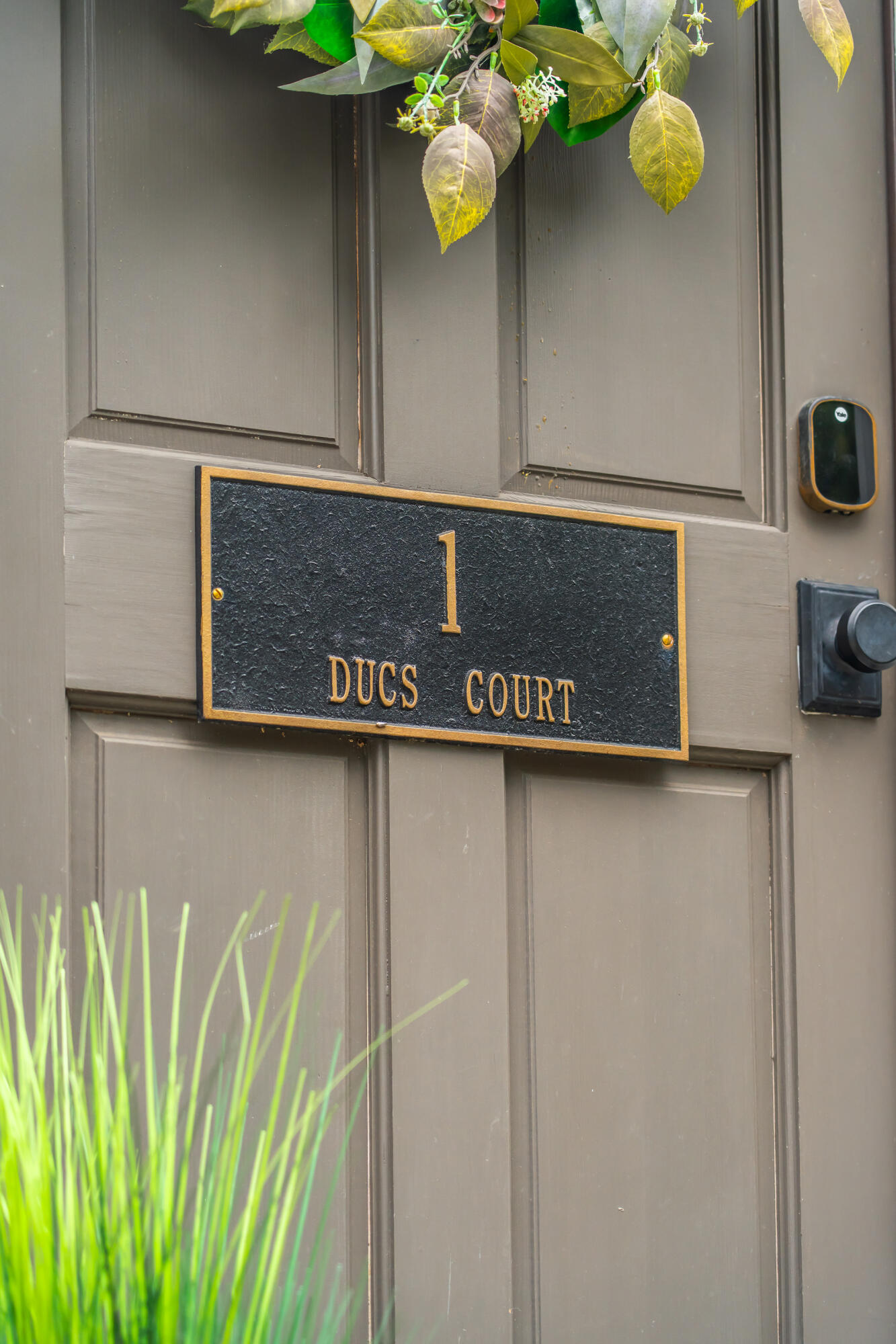 1 Ducs Court