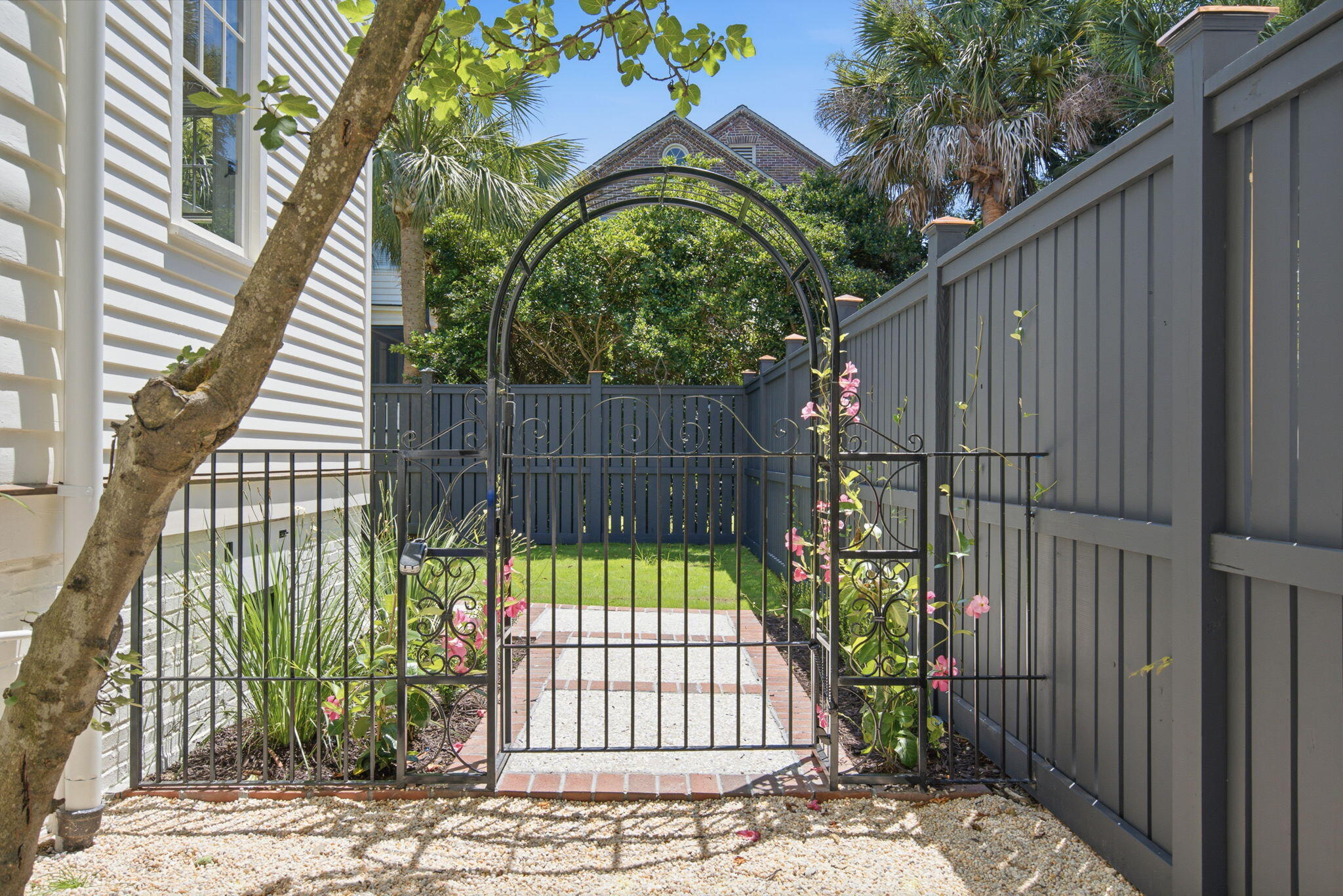 35 Gibbes Street