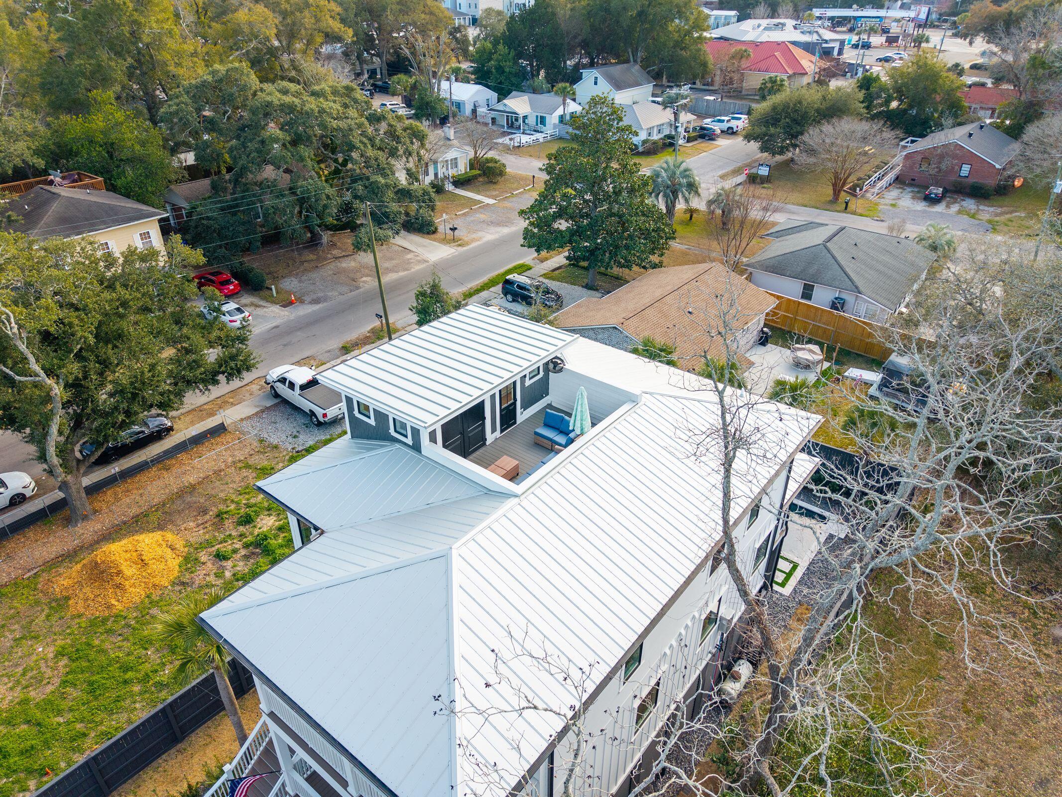 121 Simmons Street