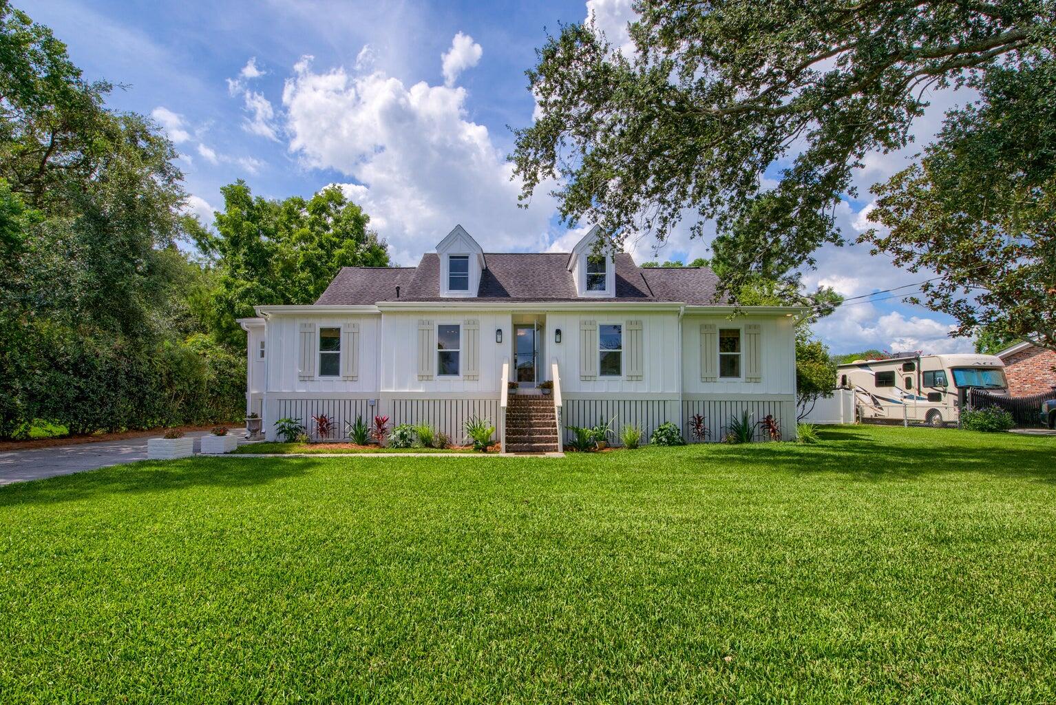 957 Travers Drive
