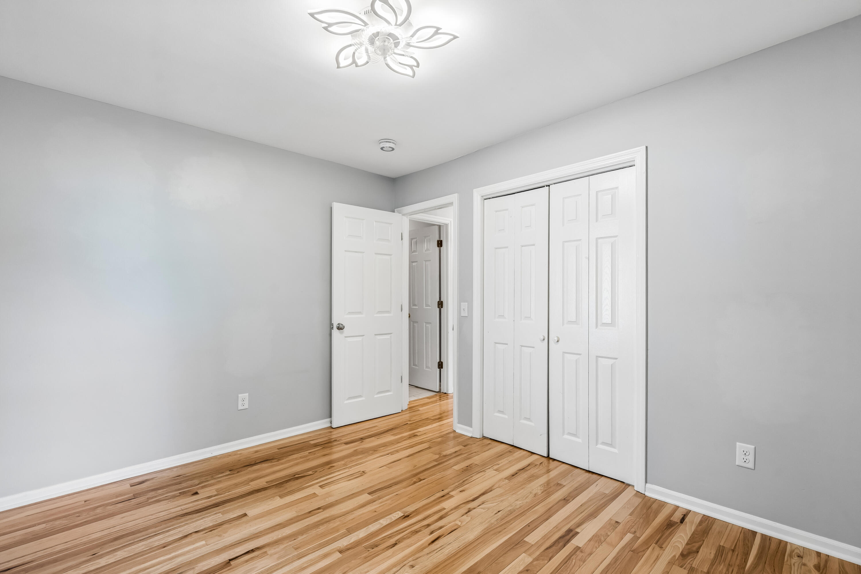 952 Anchor Road