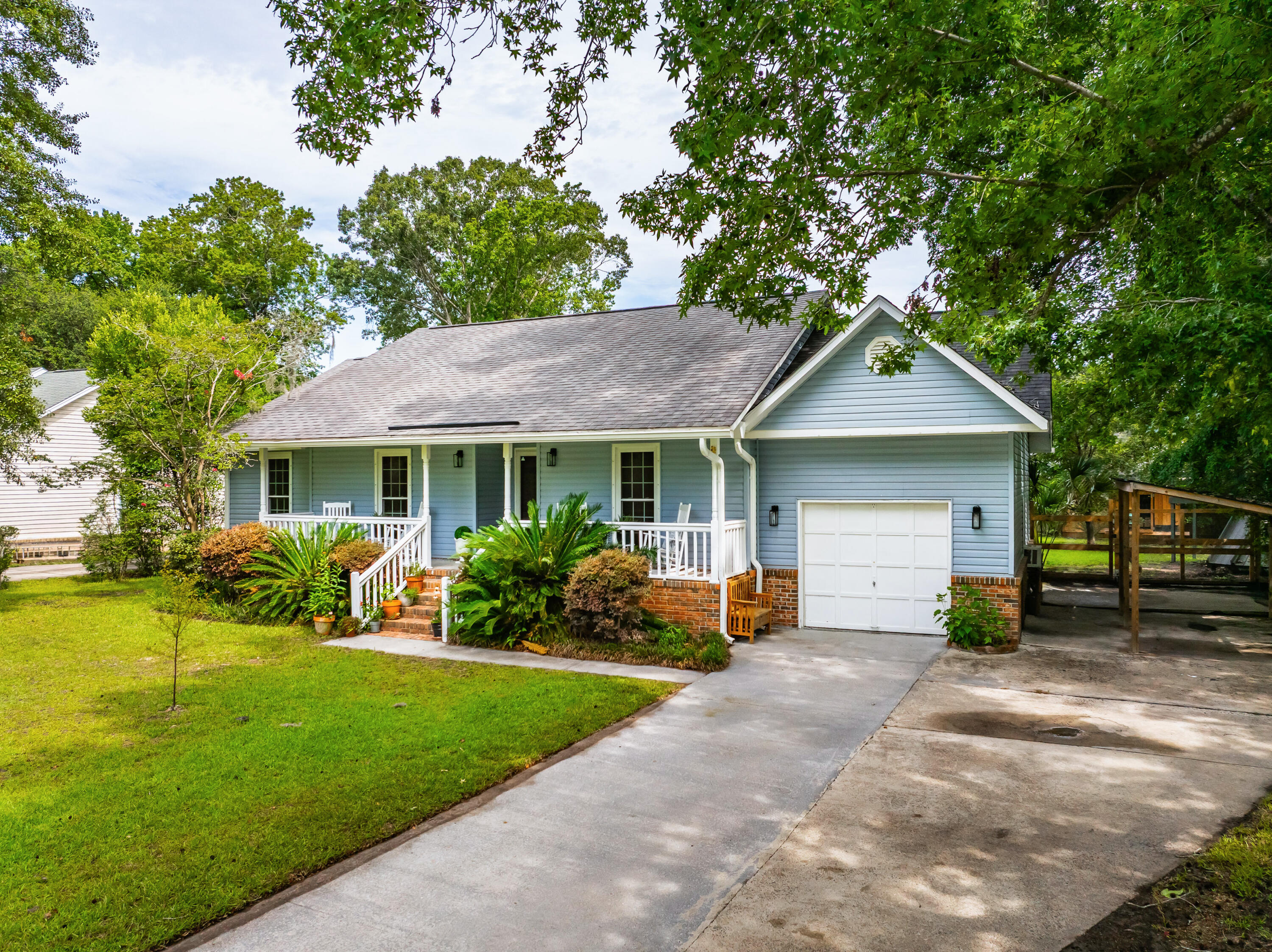 952 Anchor Road