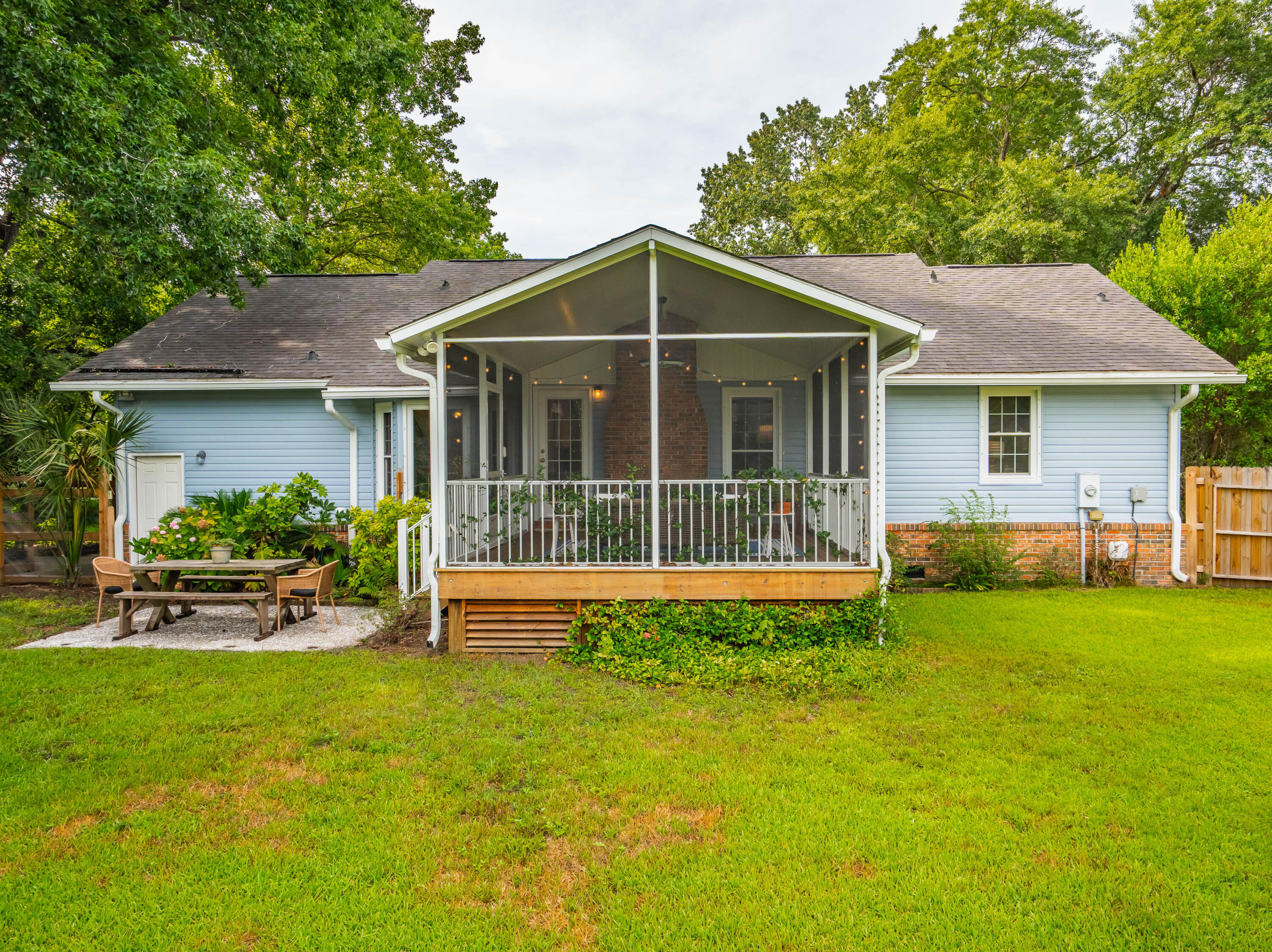 952 Anchor Road